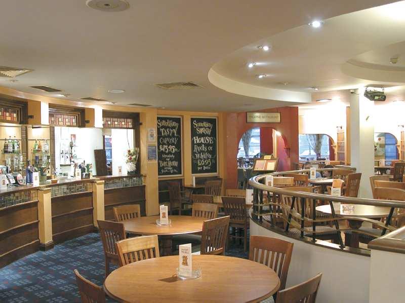 Airport Hotel Manchester — photo 4