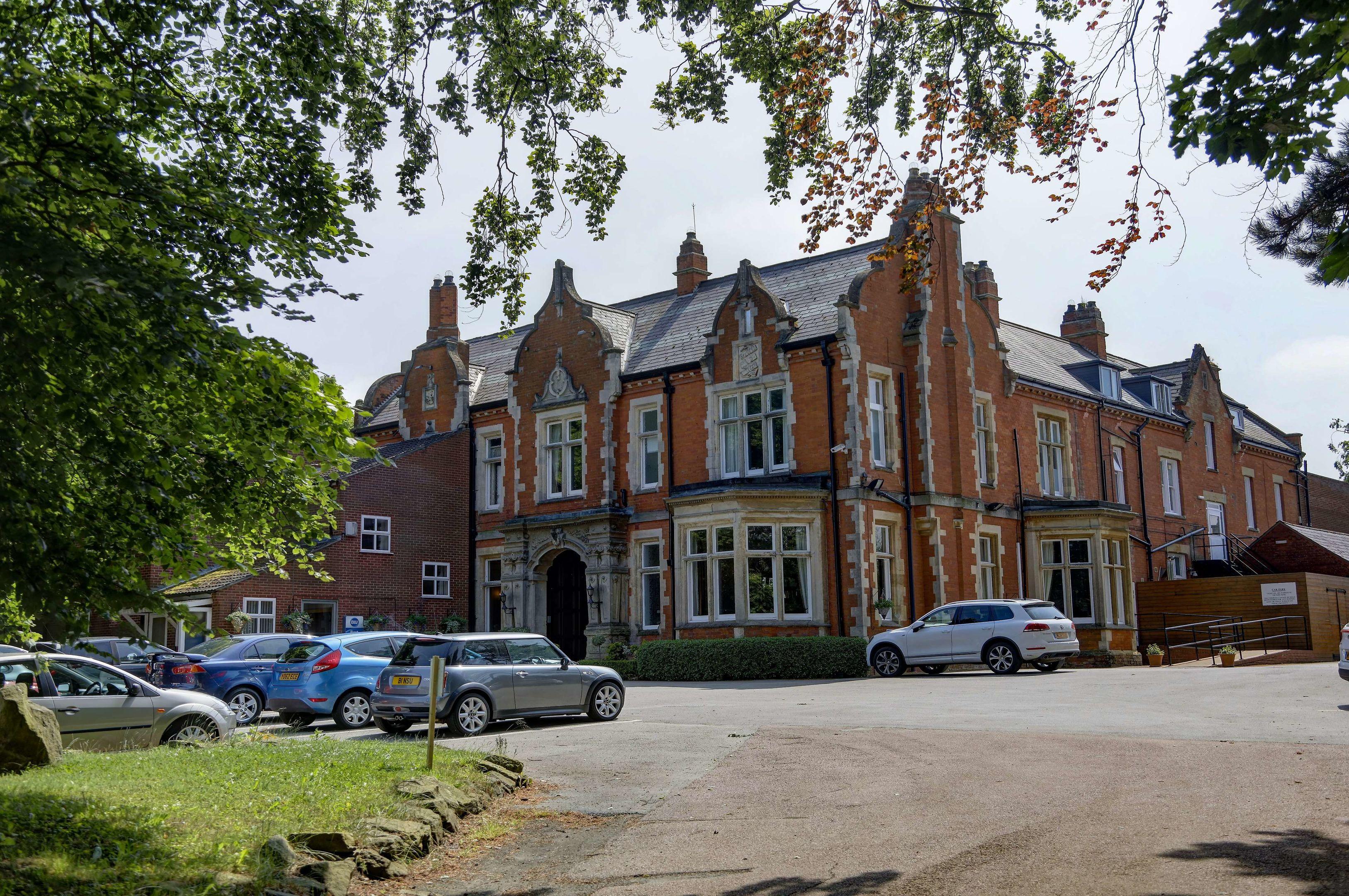 Best Western Oaklands Hall Hotel — photo 4