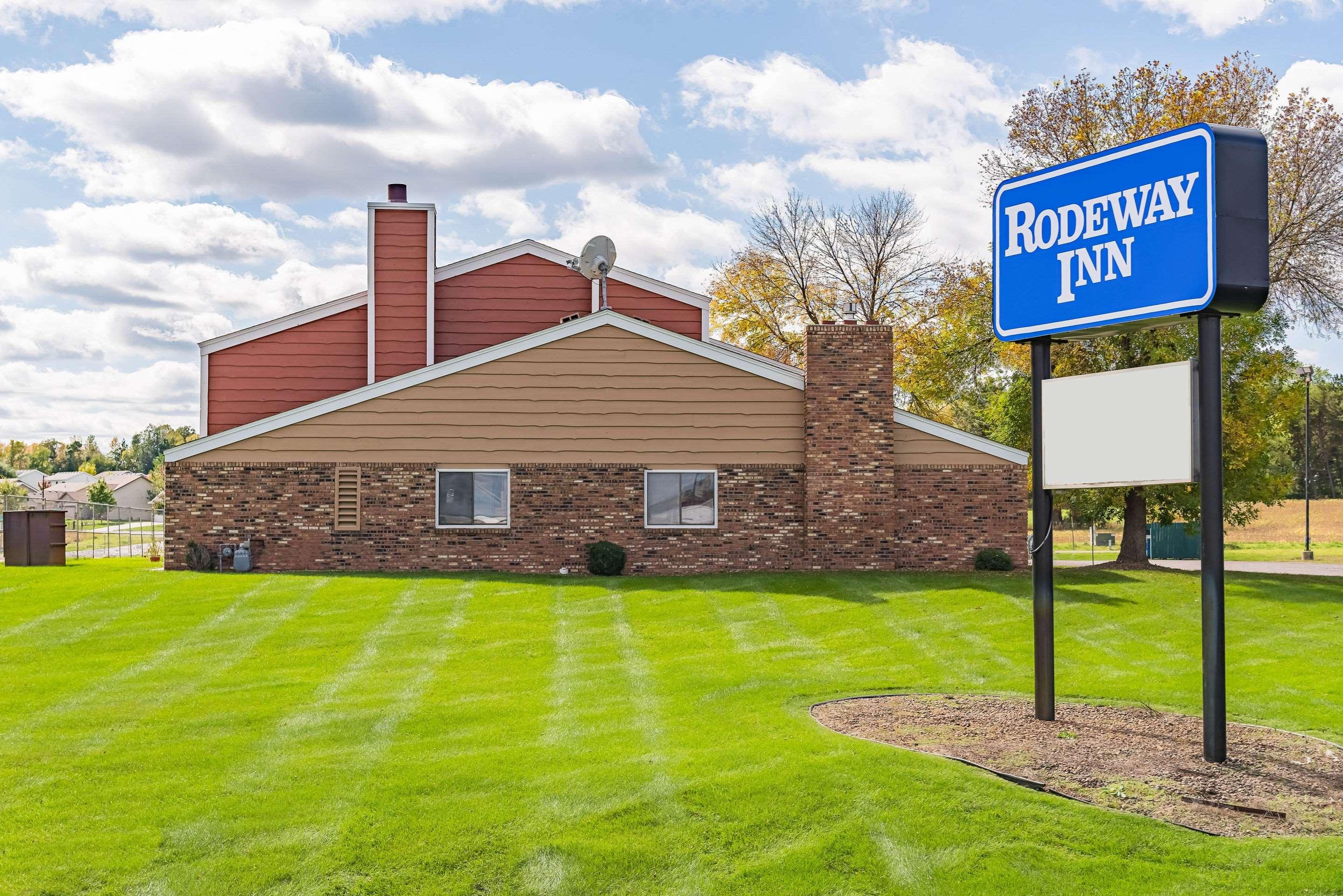 Rodeway Inn — photo 4