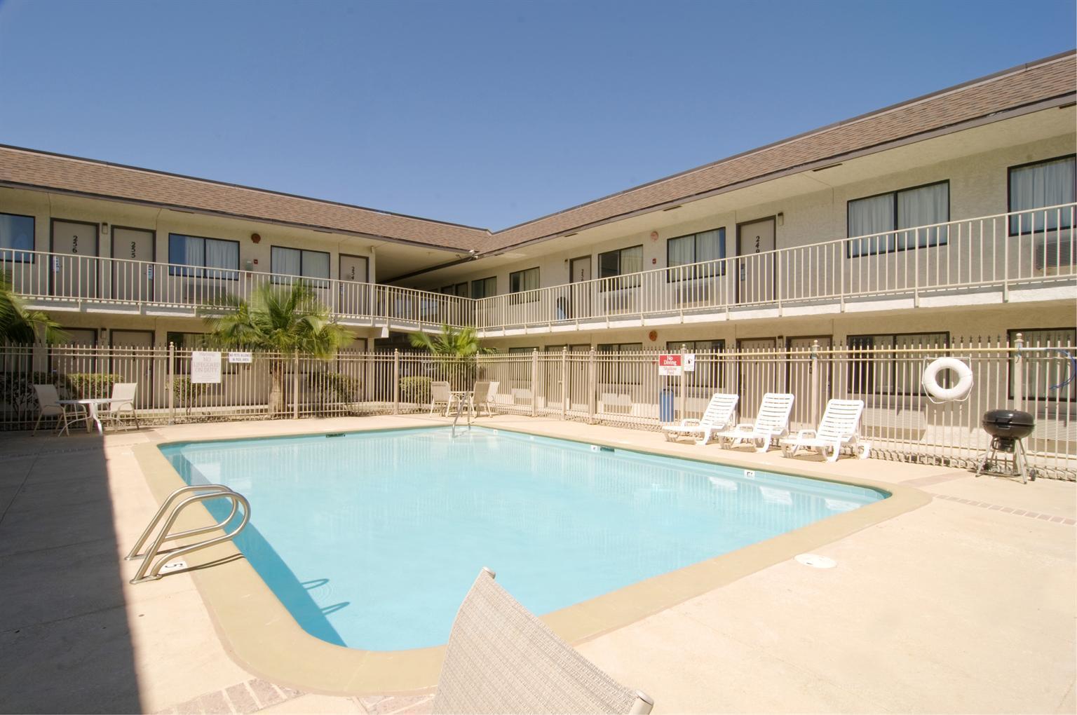 Americas Best Value Inn & Suites Groves Port Arthur