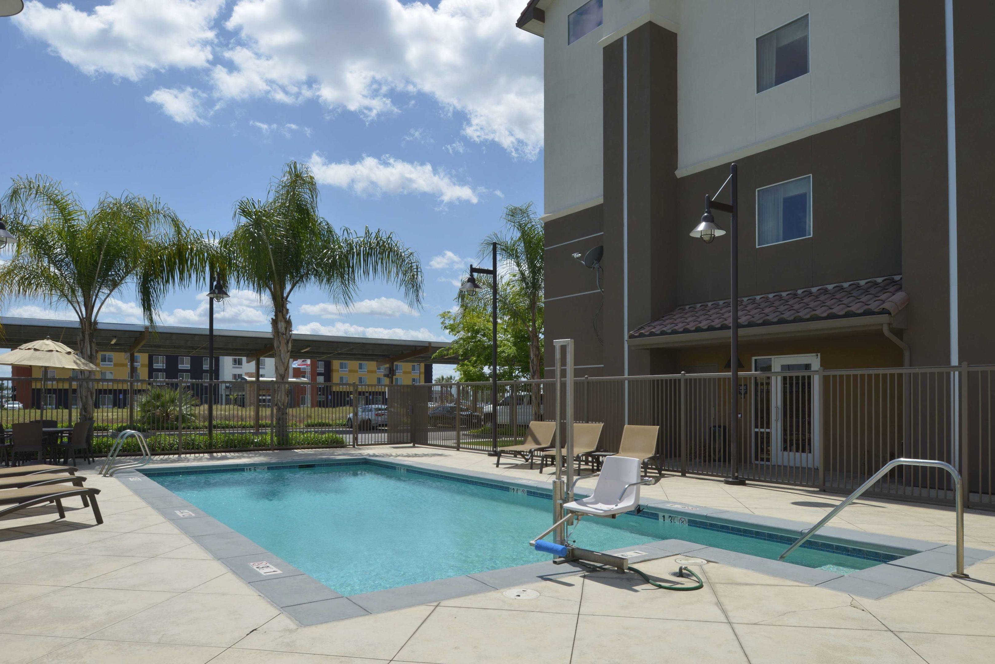 Hampton Inn & Suites Bakersfield North-Airport — photo 4