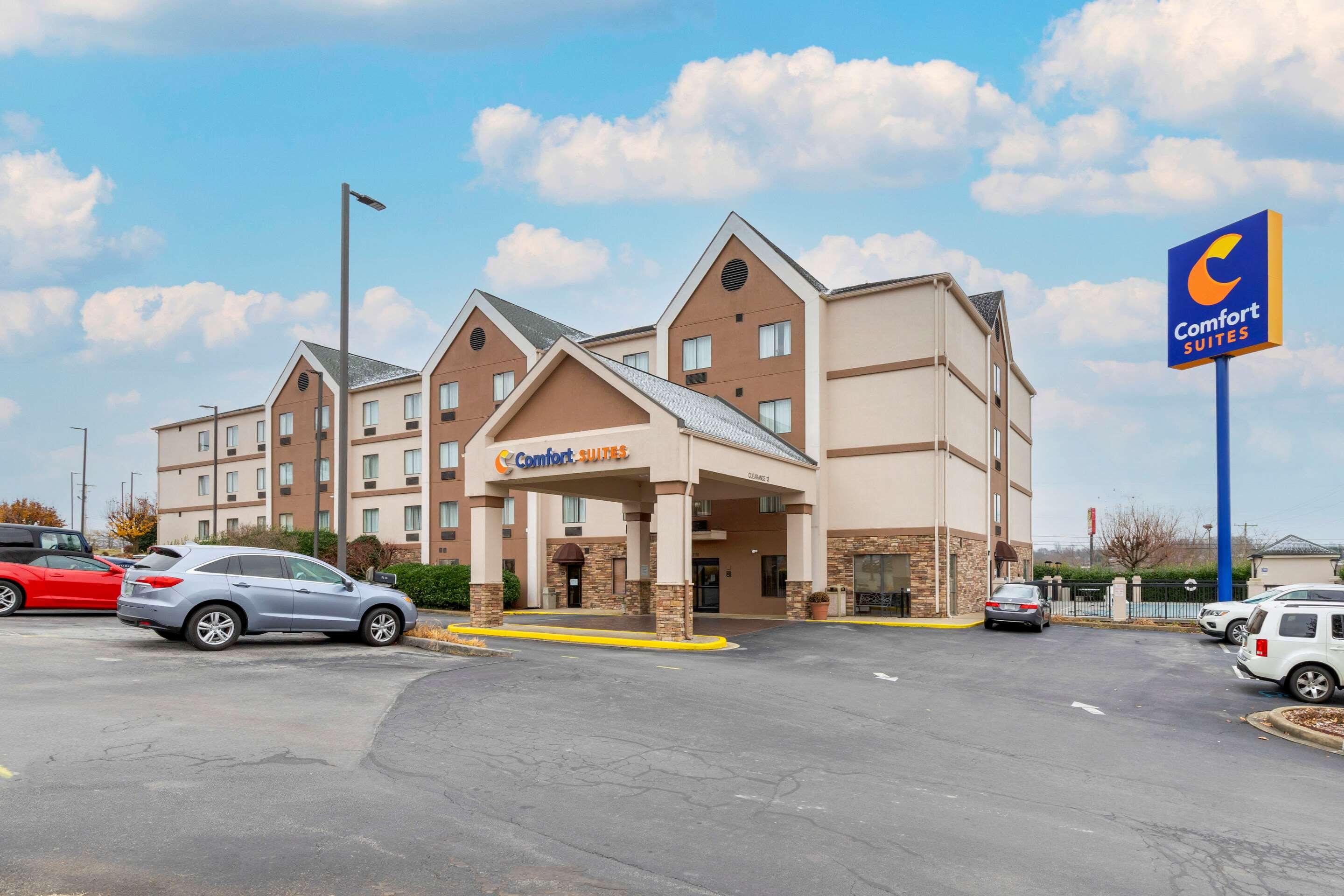 Comfort Suites Johnson City — photo 3