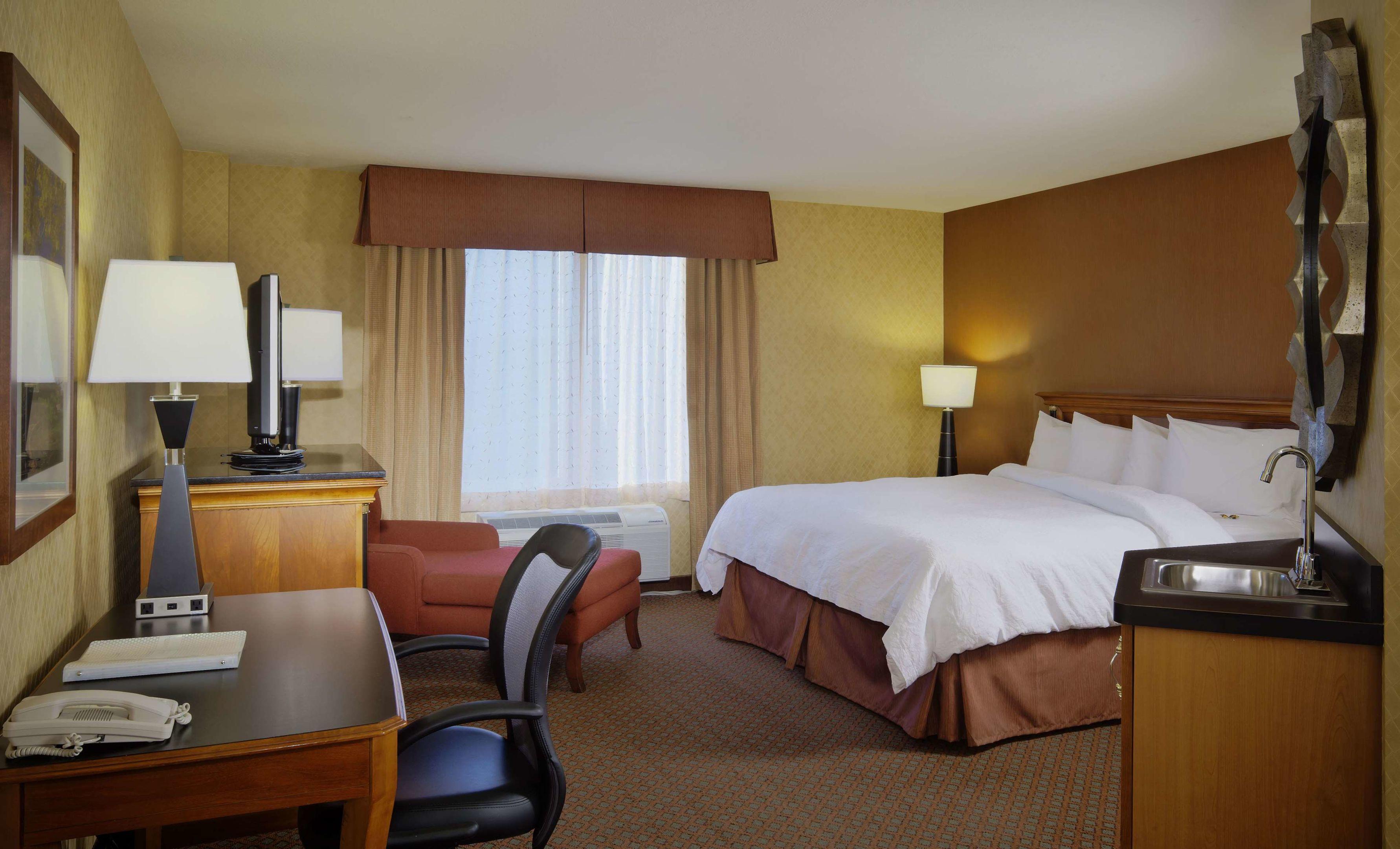 Hampton Inn & Suites Salt Lake City Airport — photo 4