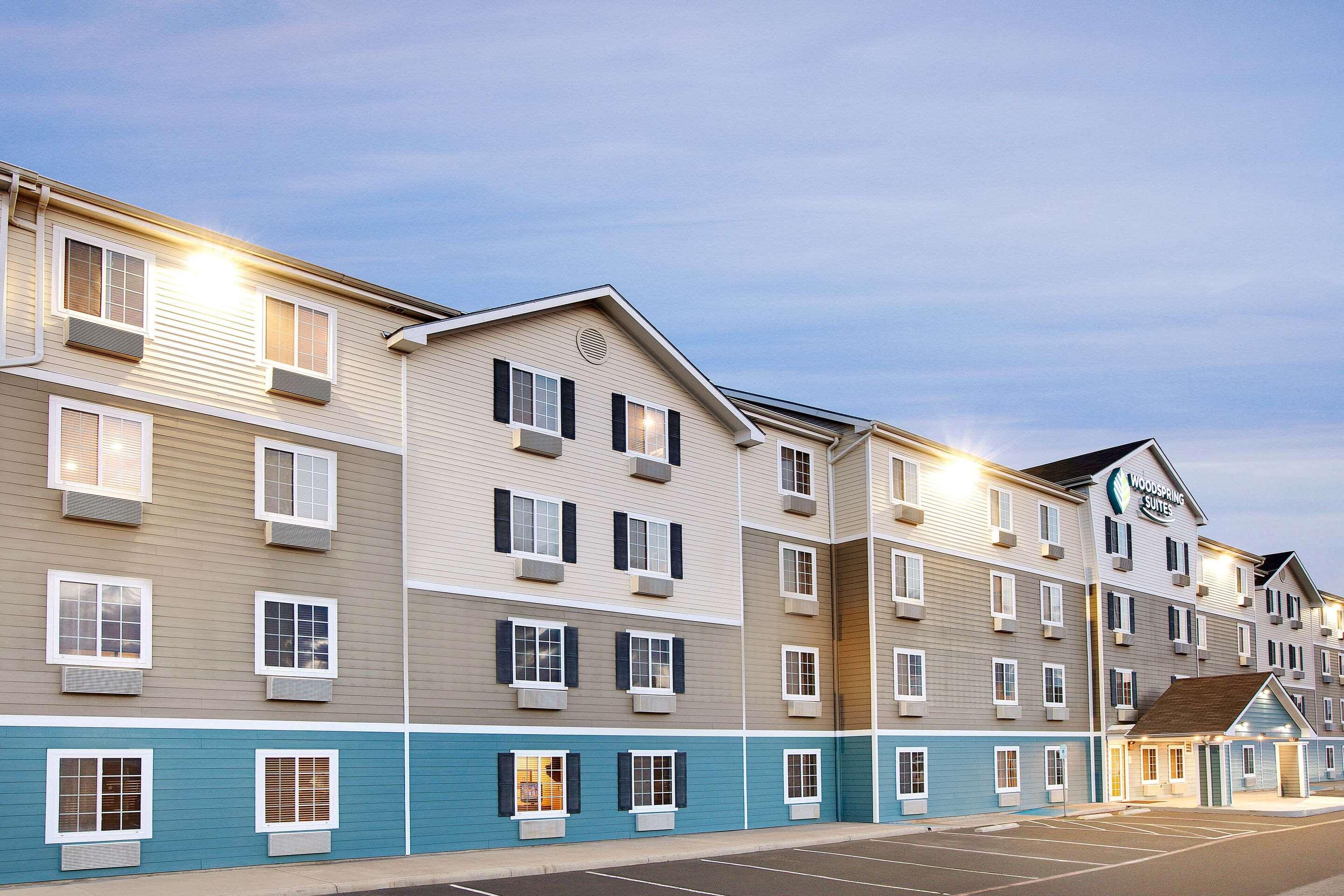 WoodSpring Suites Laredo — photo 4
