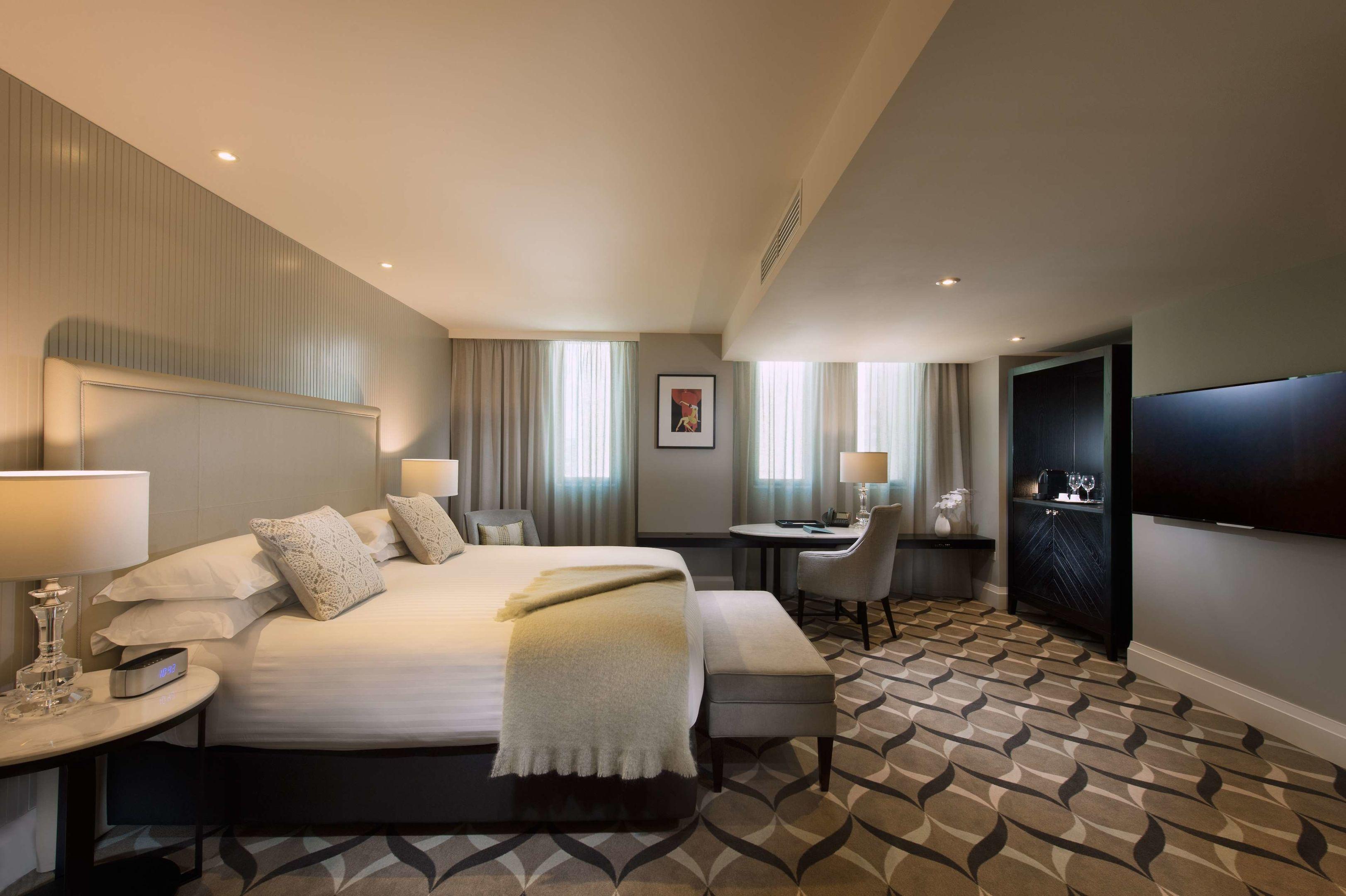 Mayfair Hotel — photo 4