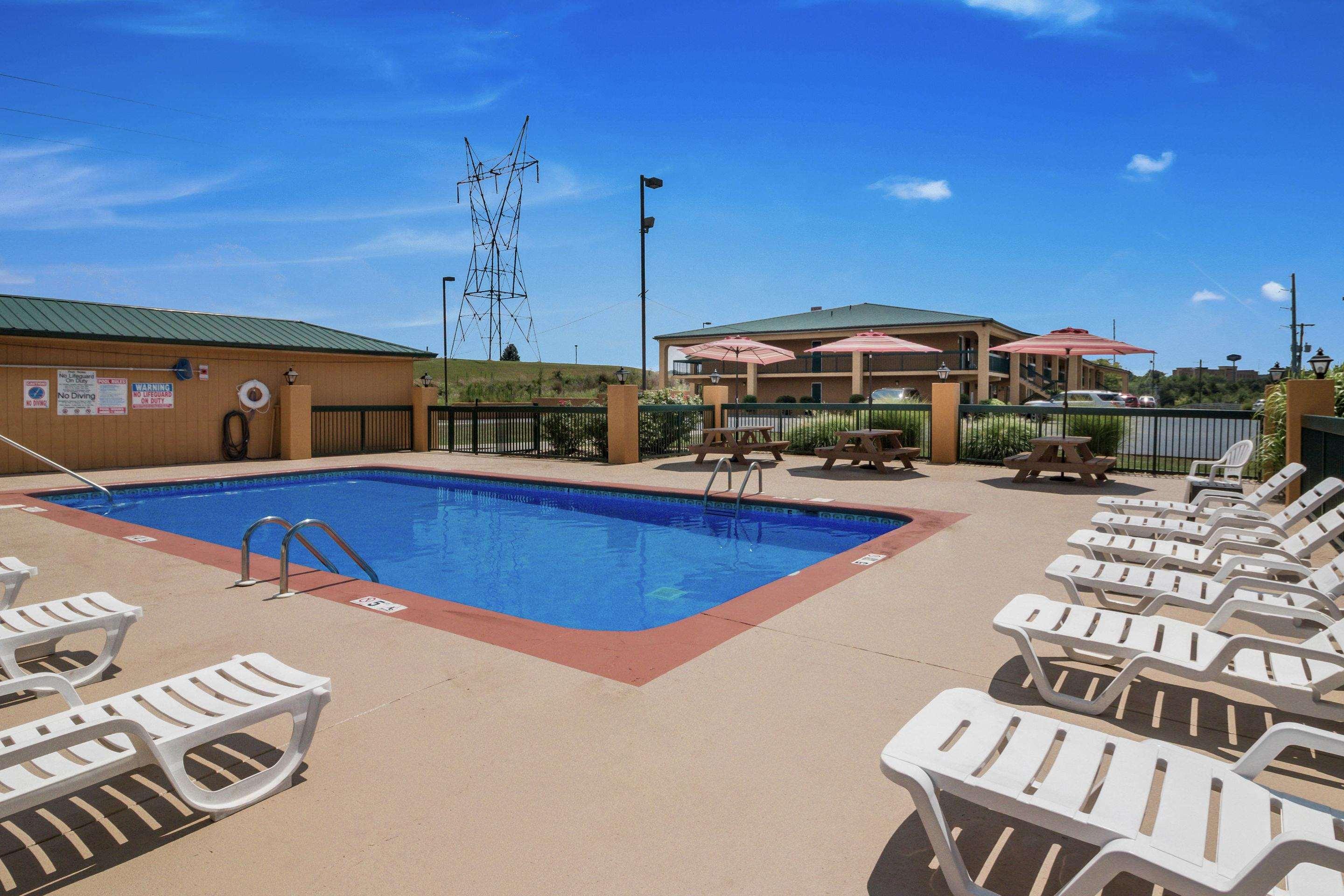 Quality Inn Dandridge — photo 4