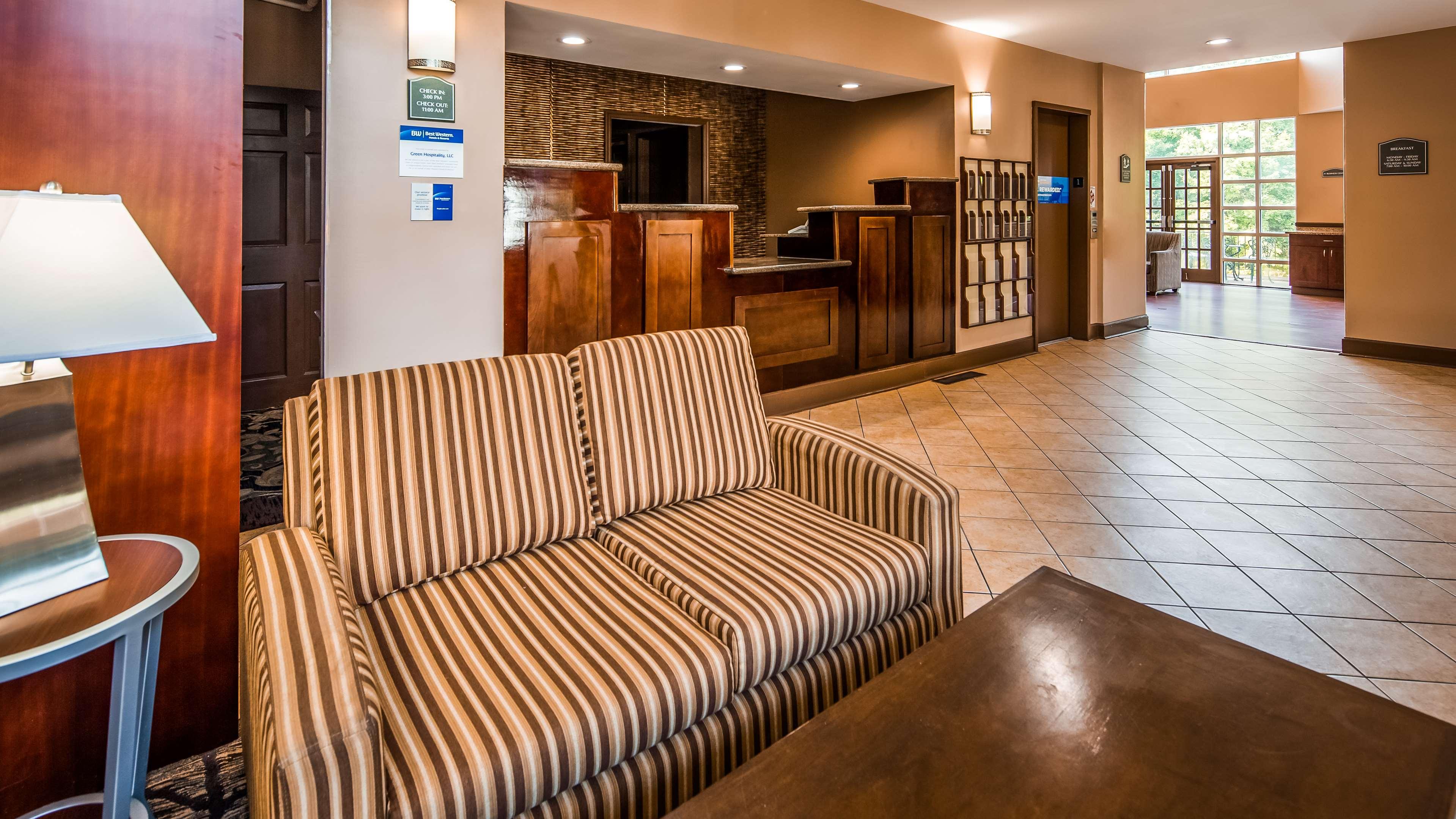 Best Western Plus The Inn & Suites at the Falls — photo 5