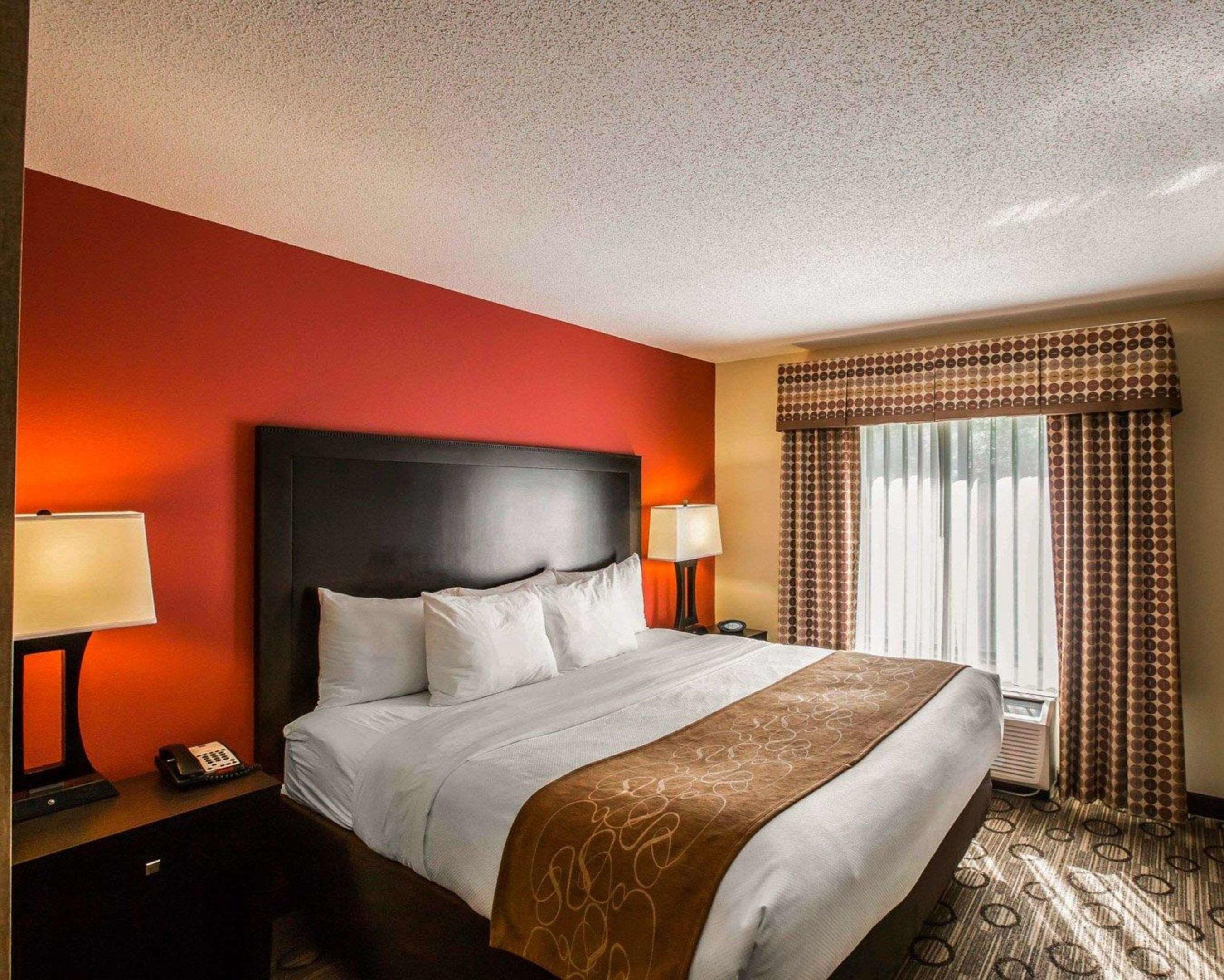 Comfort Suites at Westgate Mall — photo 4