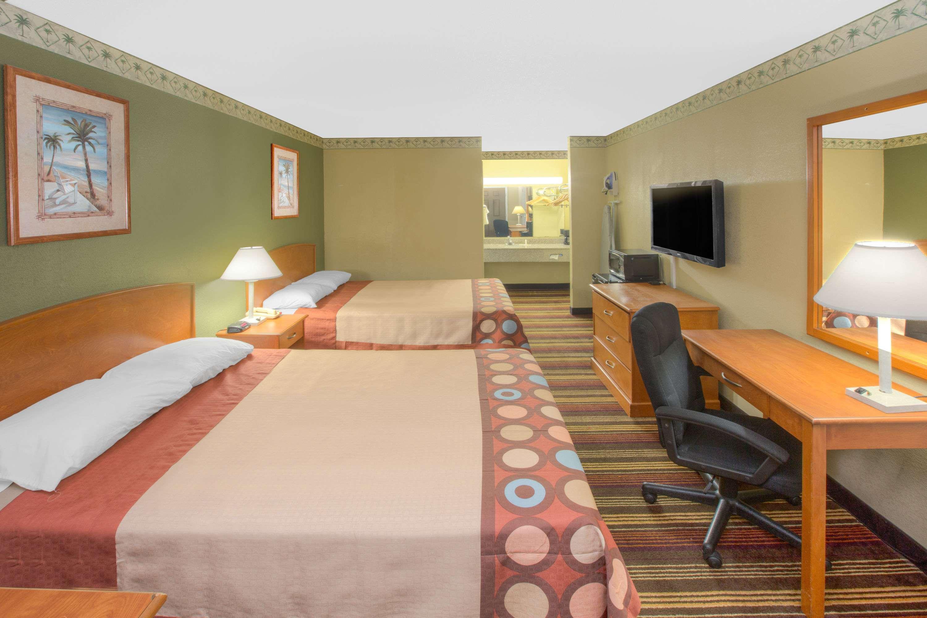 Super 8 by Wyndham Shreveport — photo 4