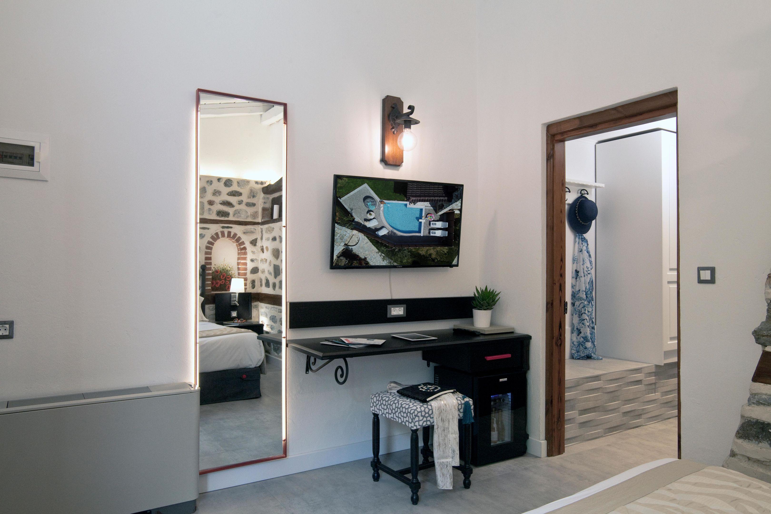 Athena Residence — photo 4