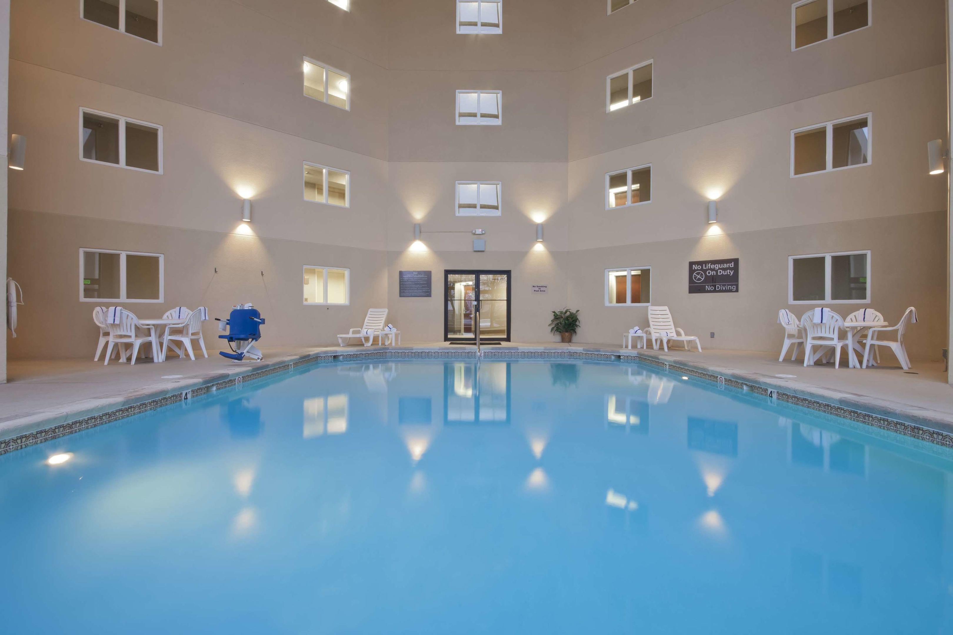 Hampton Inn Indianapolis NE/Castleton — photo 3
