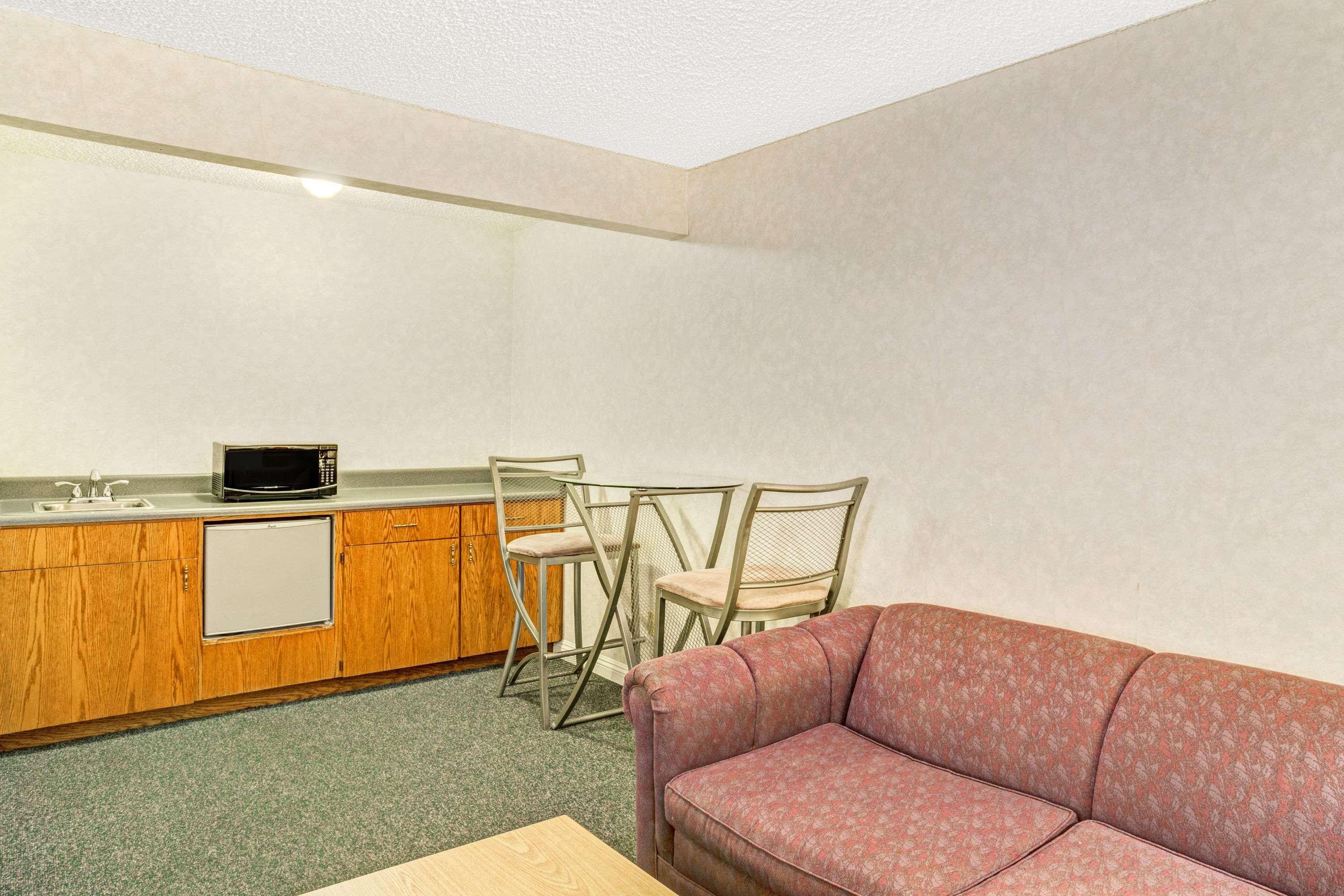 Days Inn Carson City — photo 3