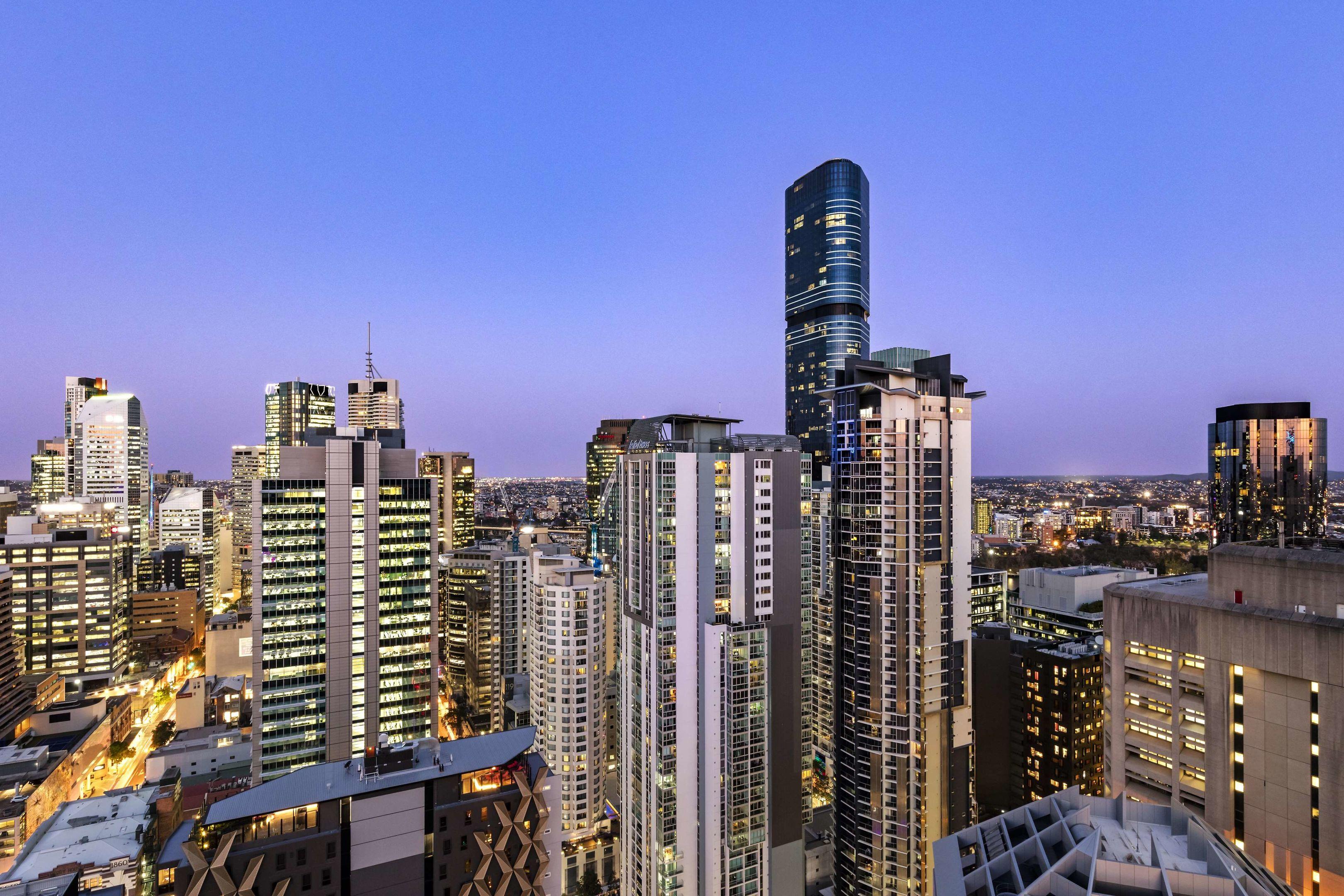 Oaks Brisbane Casino Tower Suites — photo 3