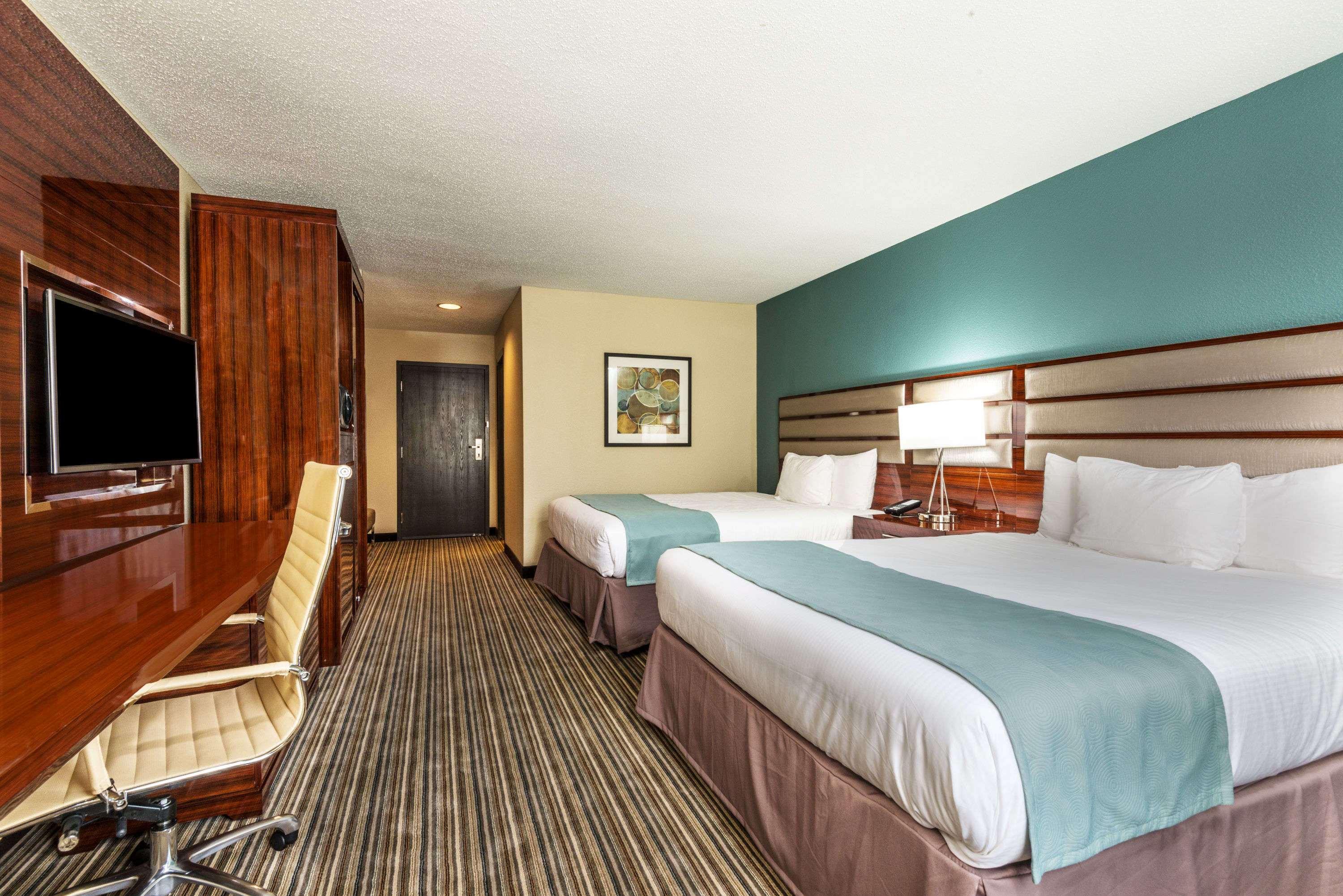 Baymont Inn & Suites Copley Akron — photo 5