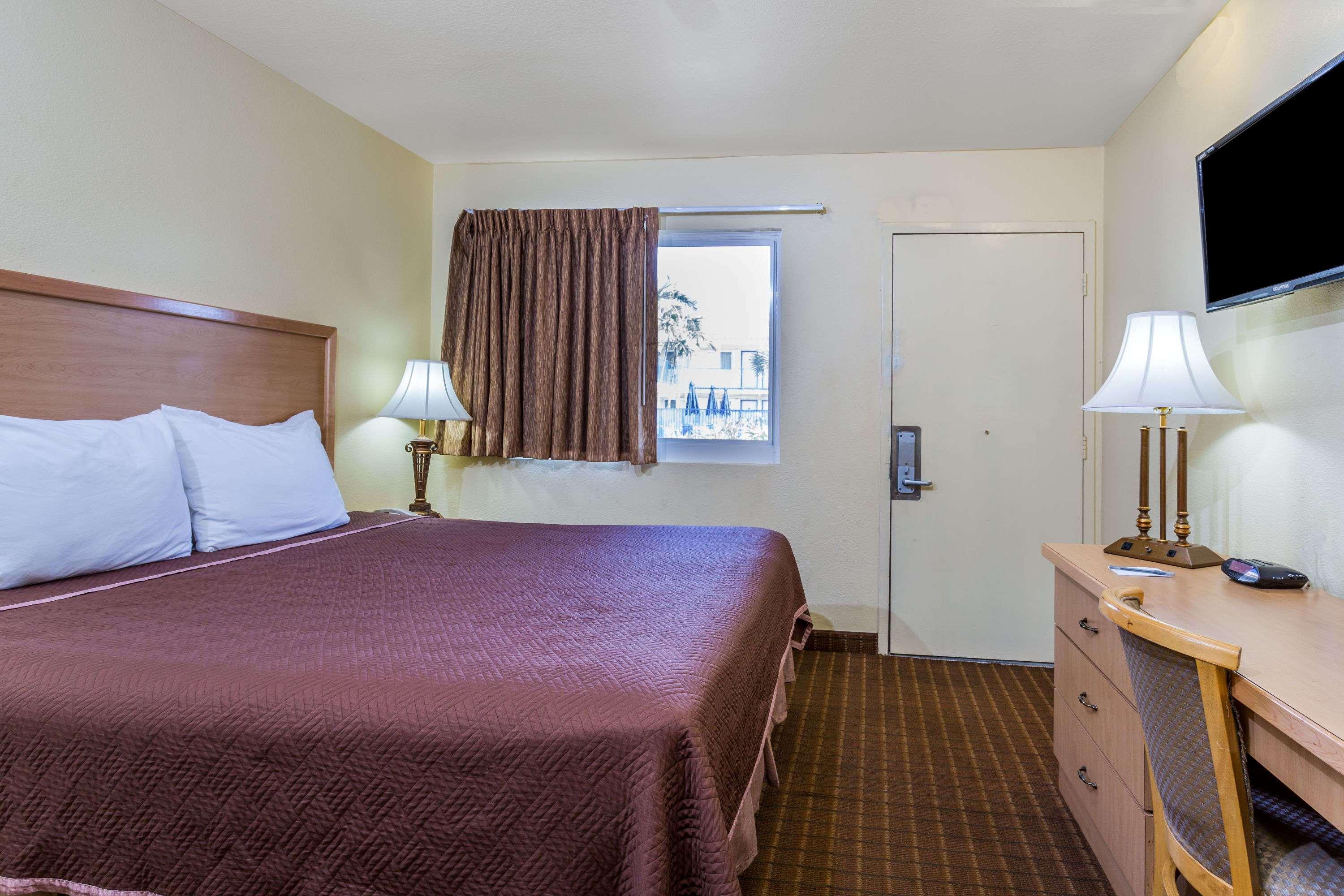 Travelodge Riviera Beach/West Palm — photo 4