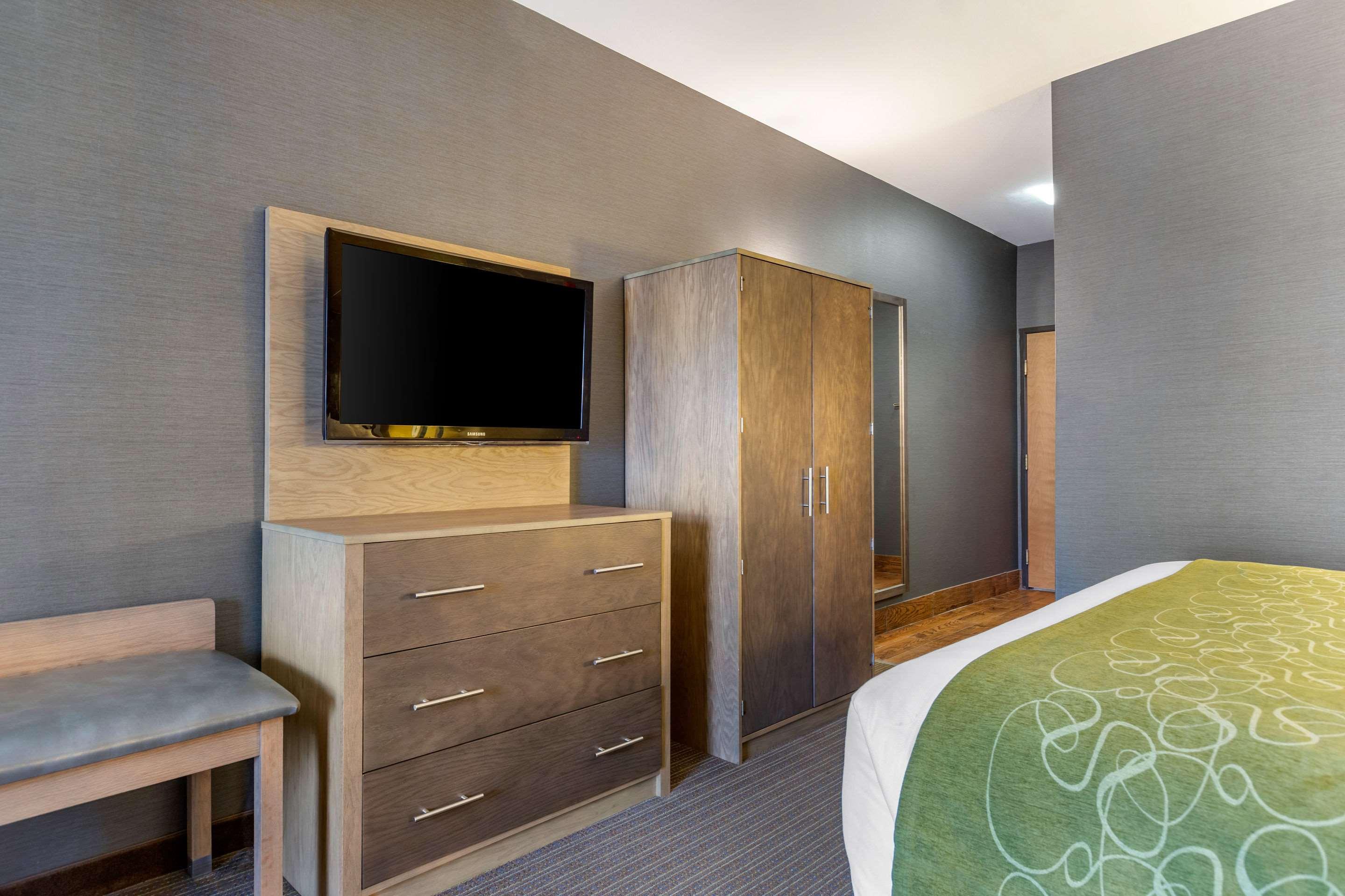 Comfort Suites Southgate — photo 4