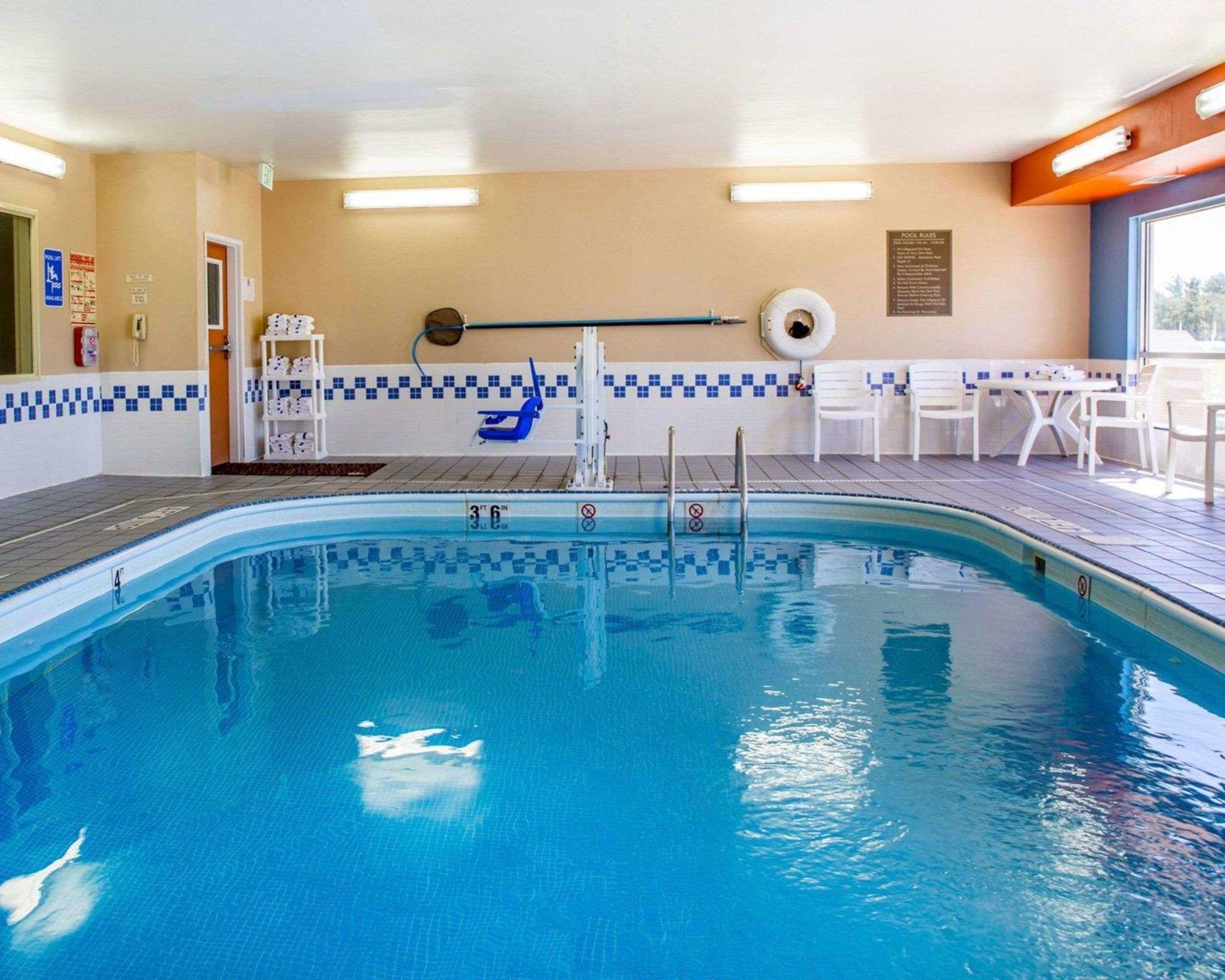 Comfort Inn & Suites Coralville — photo 4