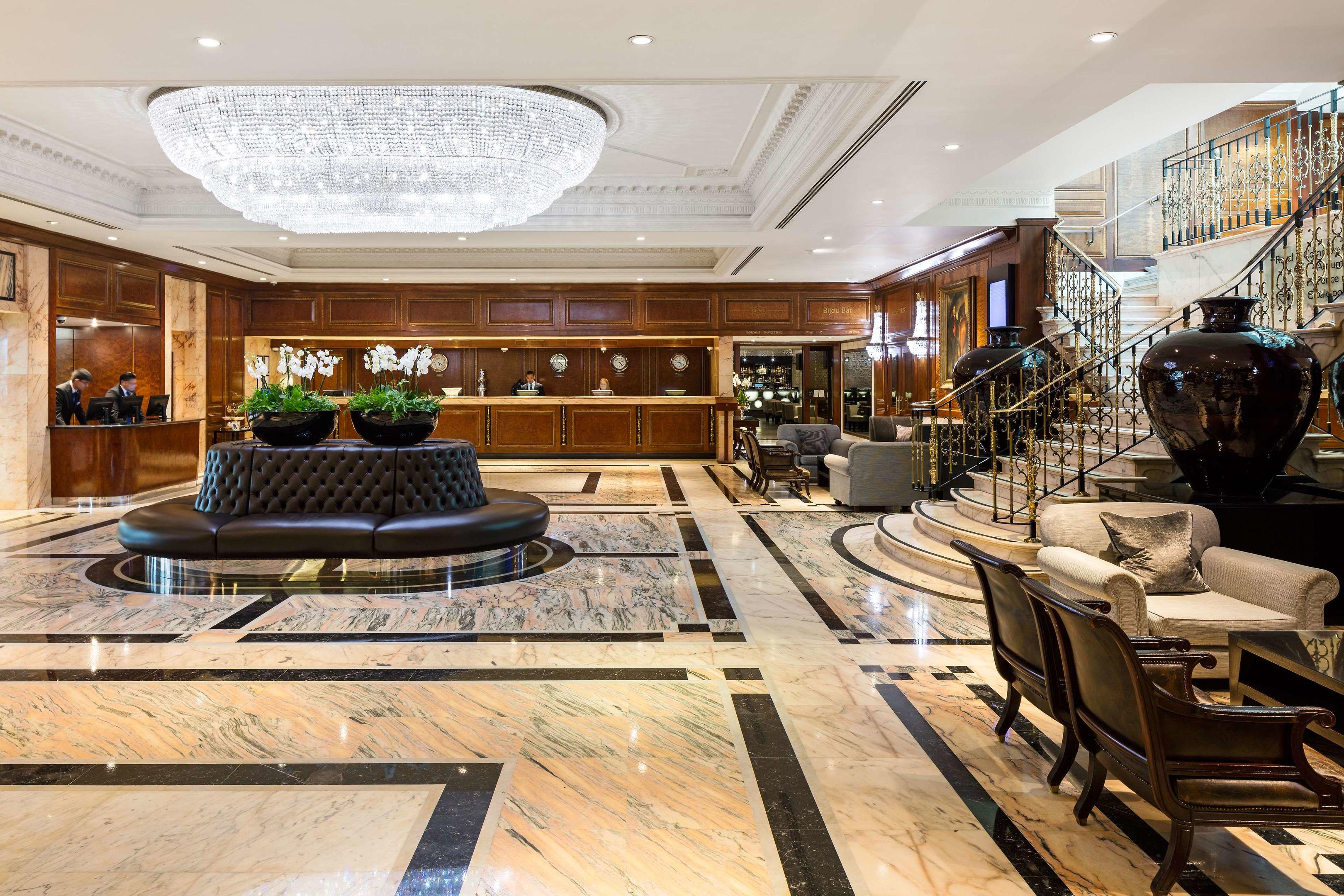 Radisson Blu Edwardian Heathrow Hotel — photo 4