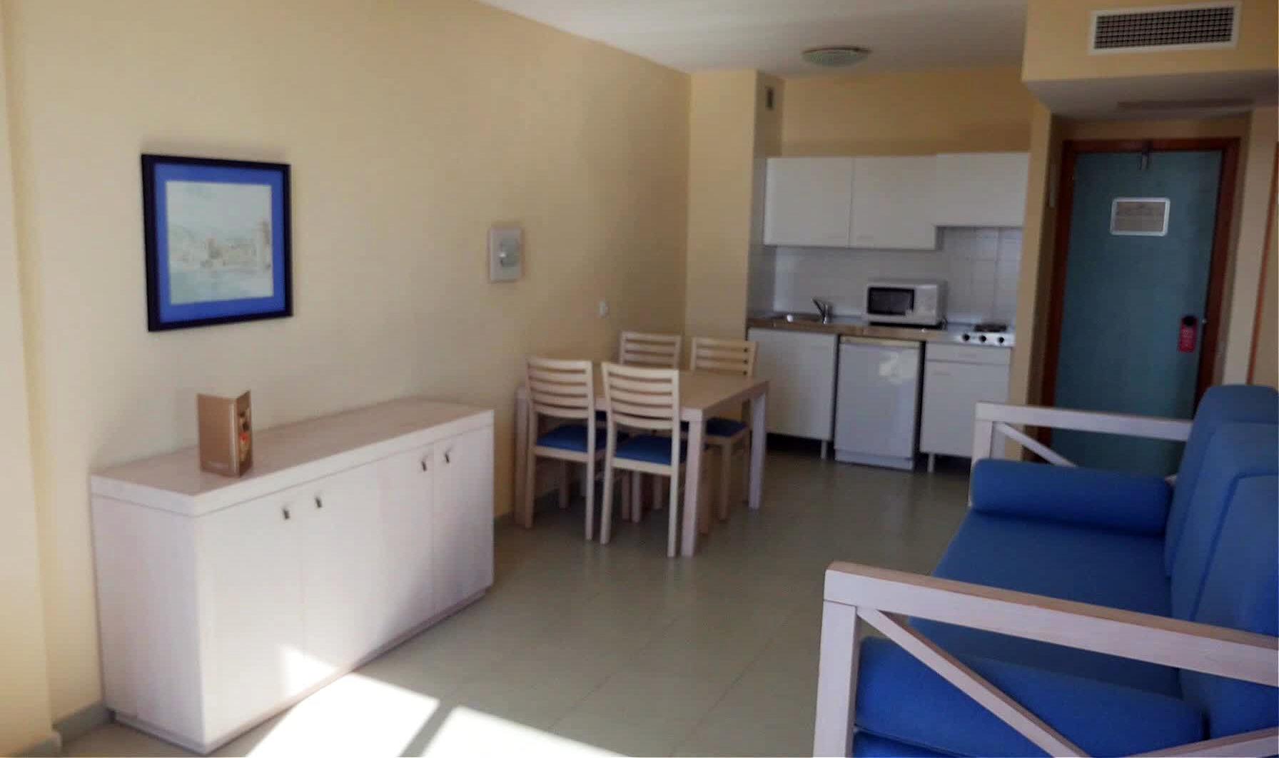 HYB Eurocalas Aparthotel — photo 4