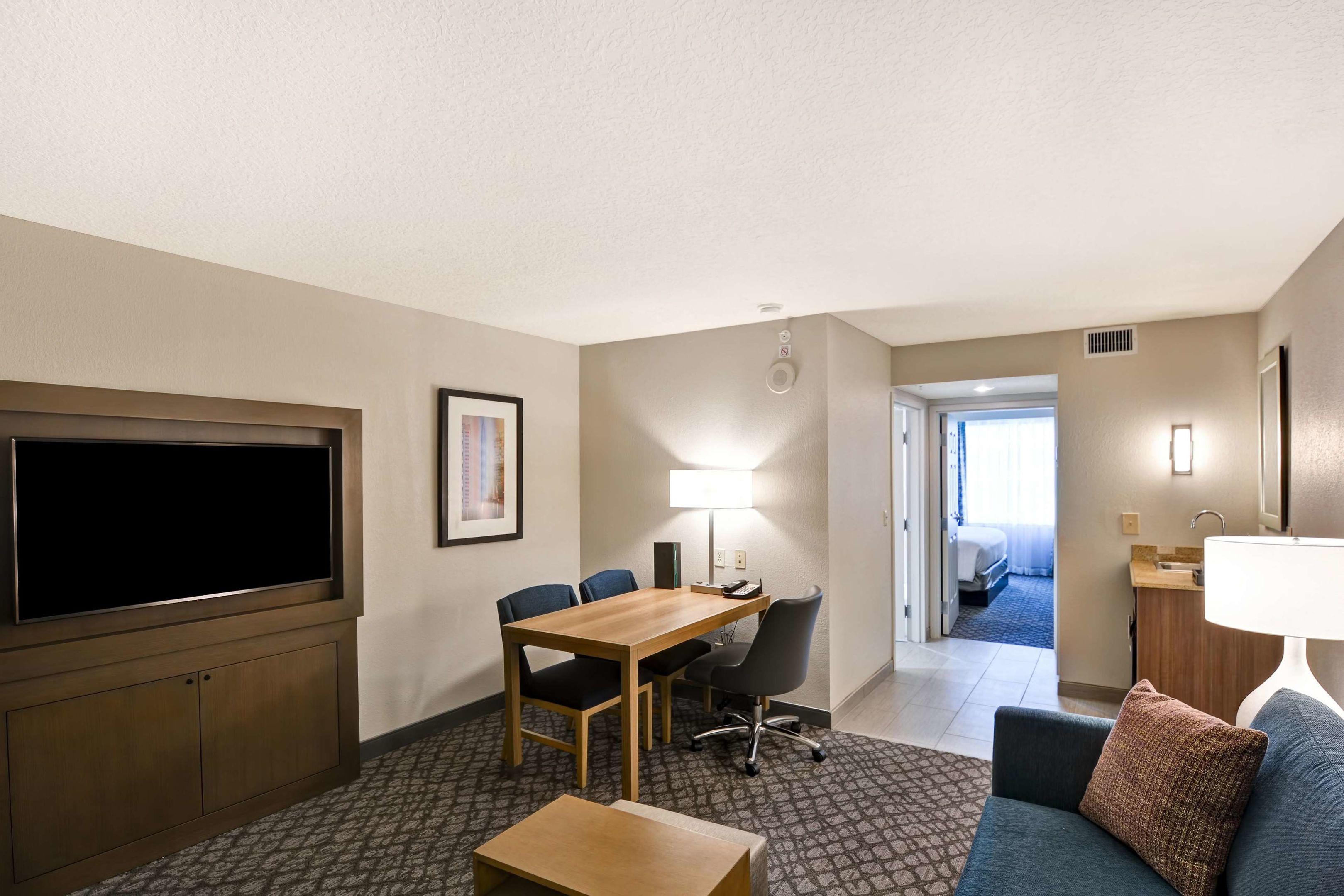 Embassy Suites Orlando Downtown — photo 5