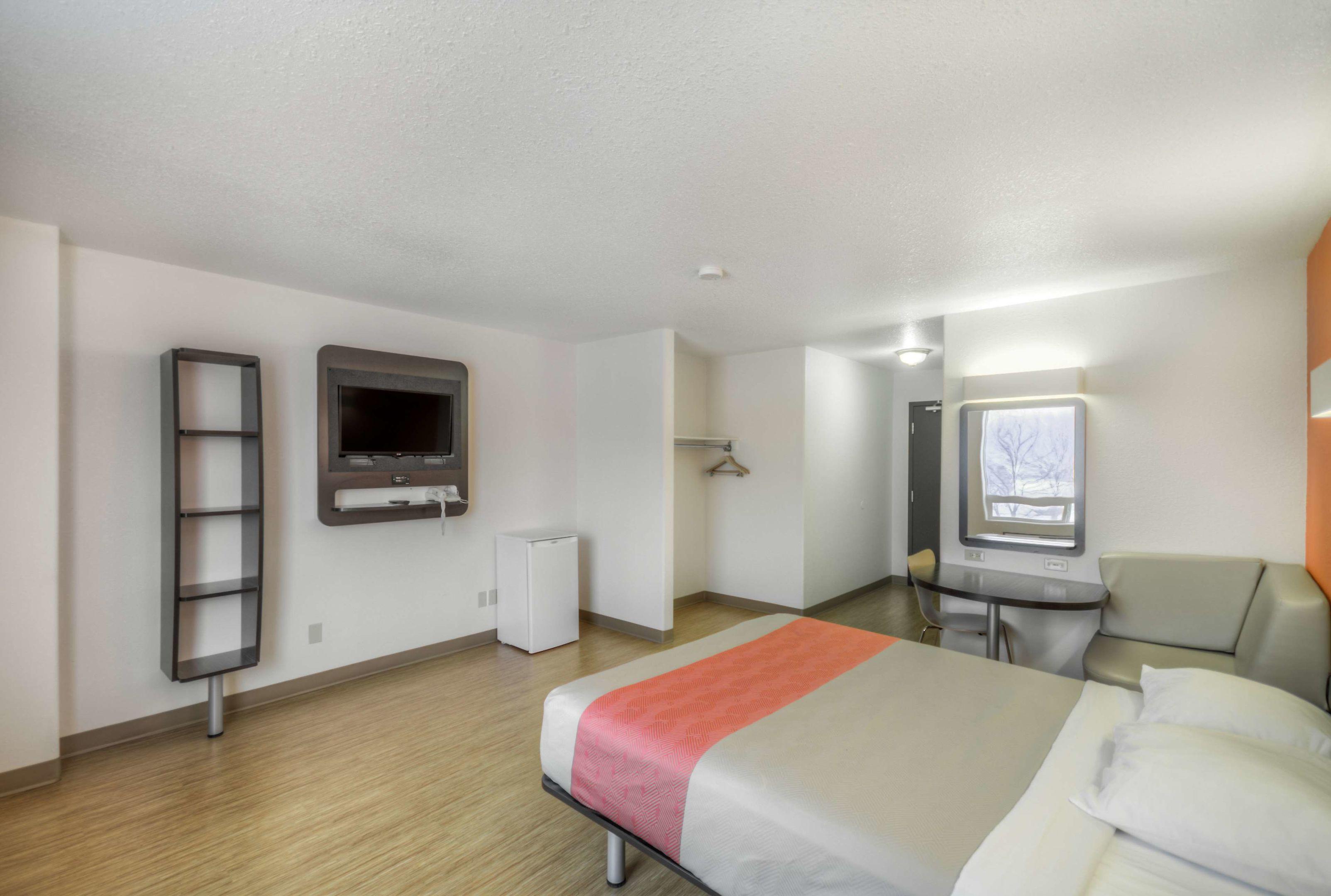 Motel 6 Regina — photo 3