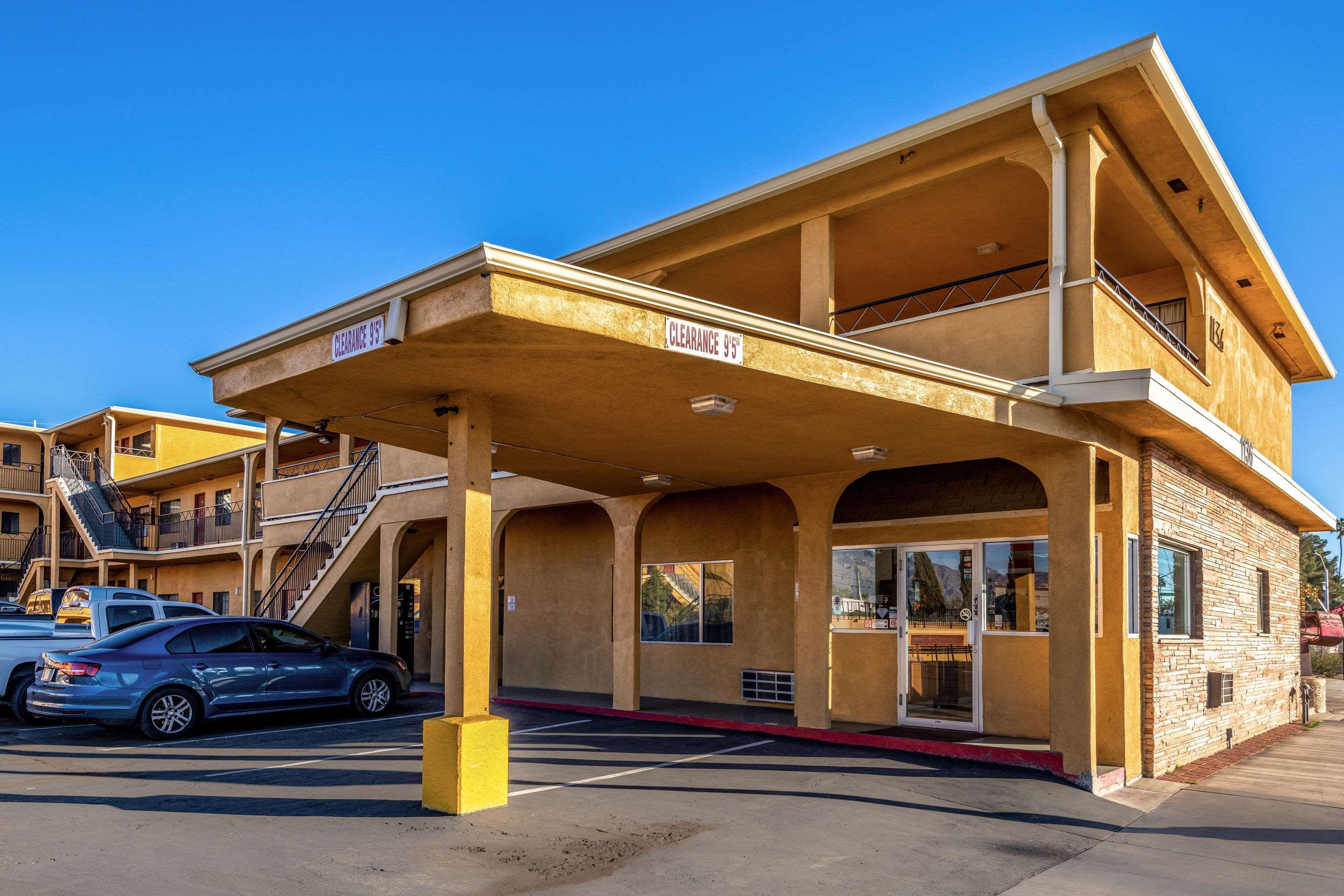 Econo Lodge University — photo 5