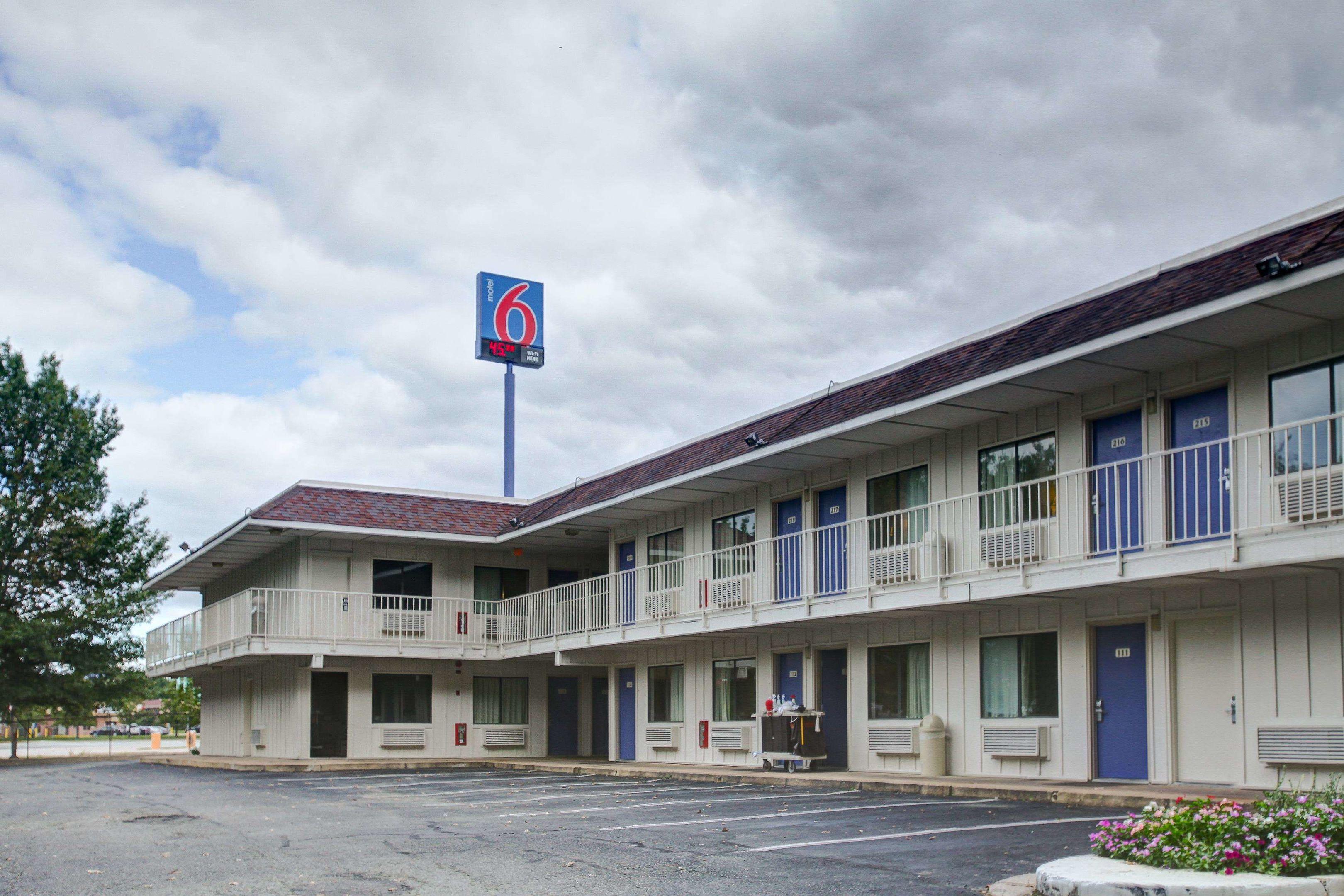 Motel 6 Elkton