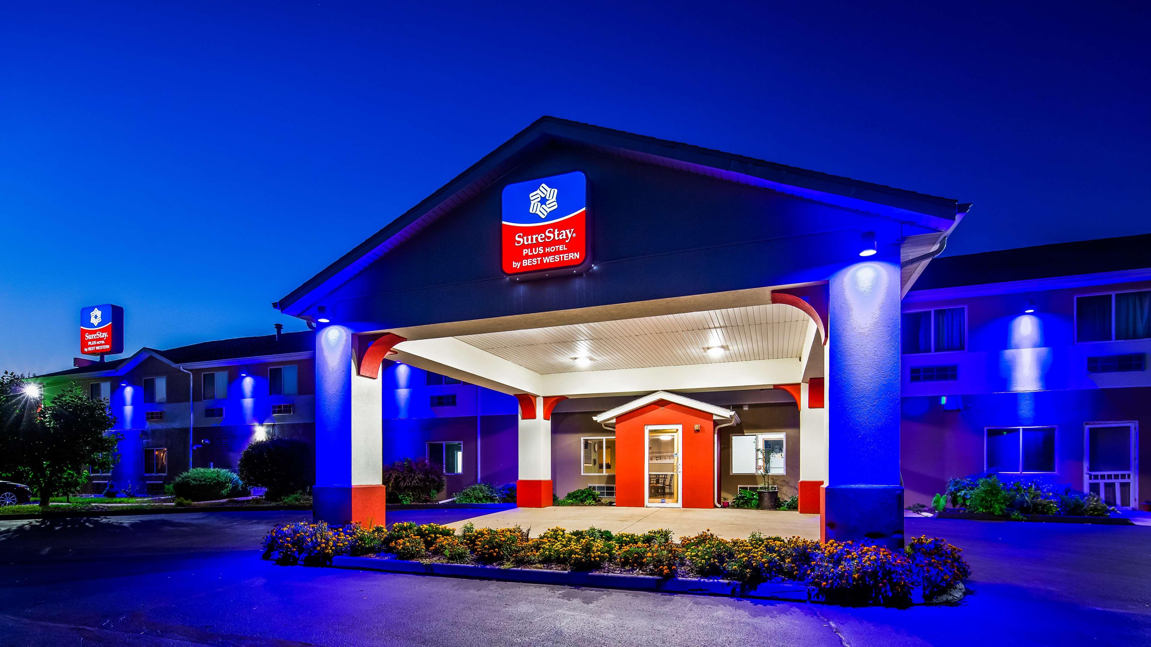 SureStay Plus Hotel by Best Western Bettendorf — photo 4