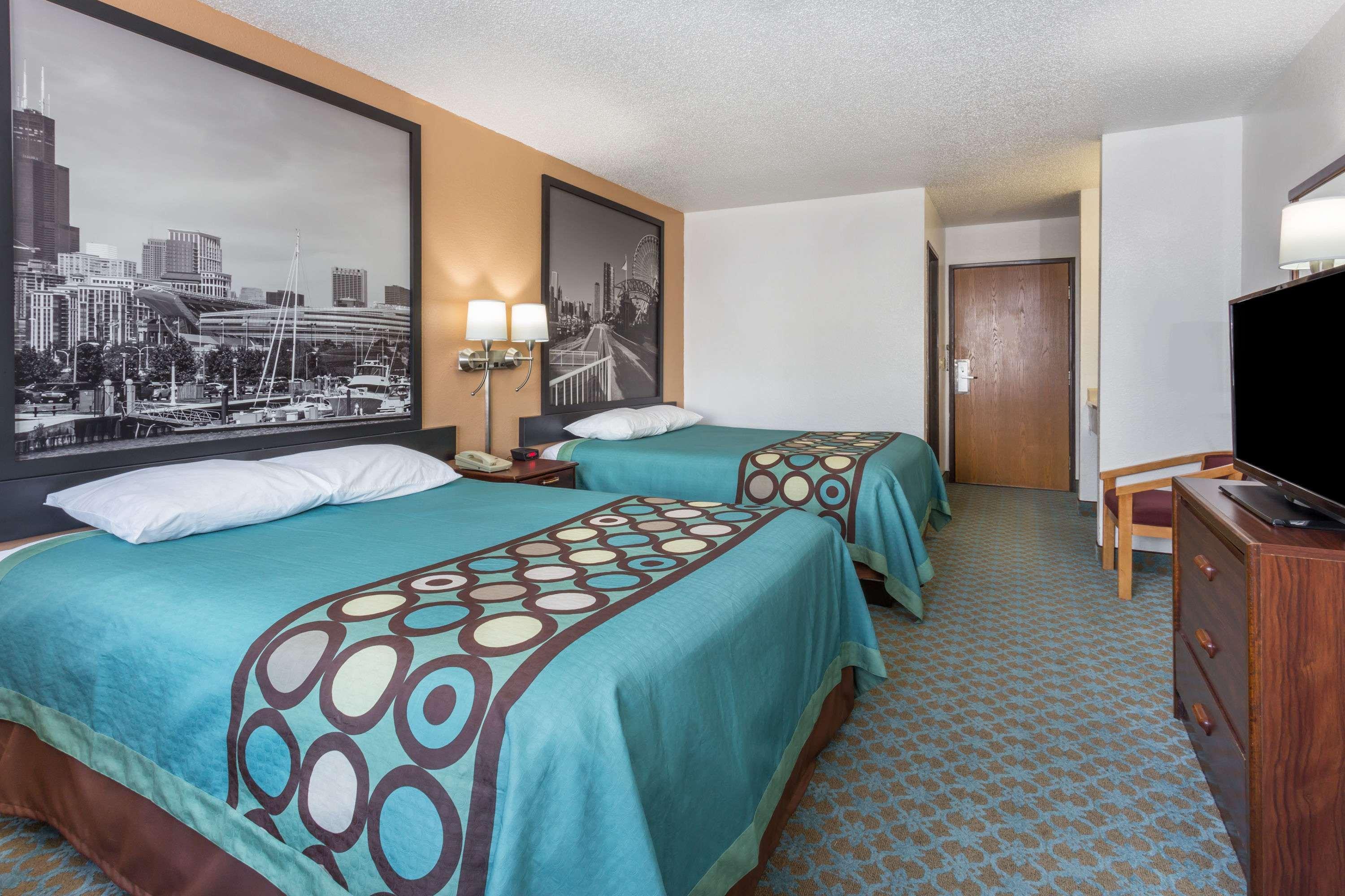 Super 8 by Wyndham Bourbonnais/Kankakee Area — photo 4