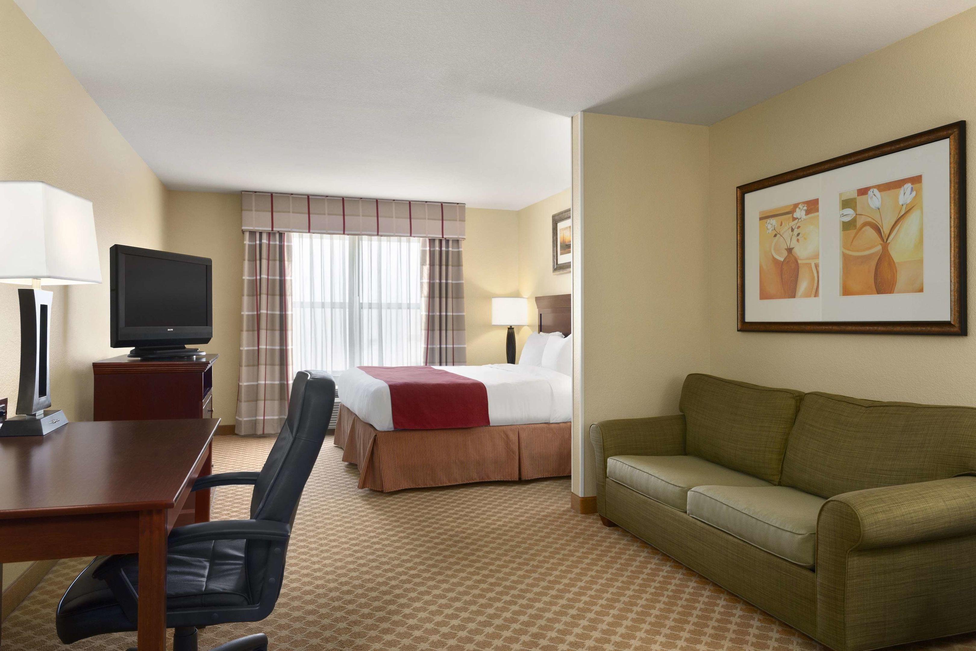 Country Inn & Suites by Radisson, Dothan, AL — photo 5