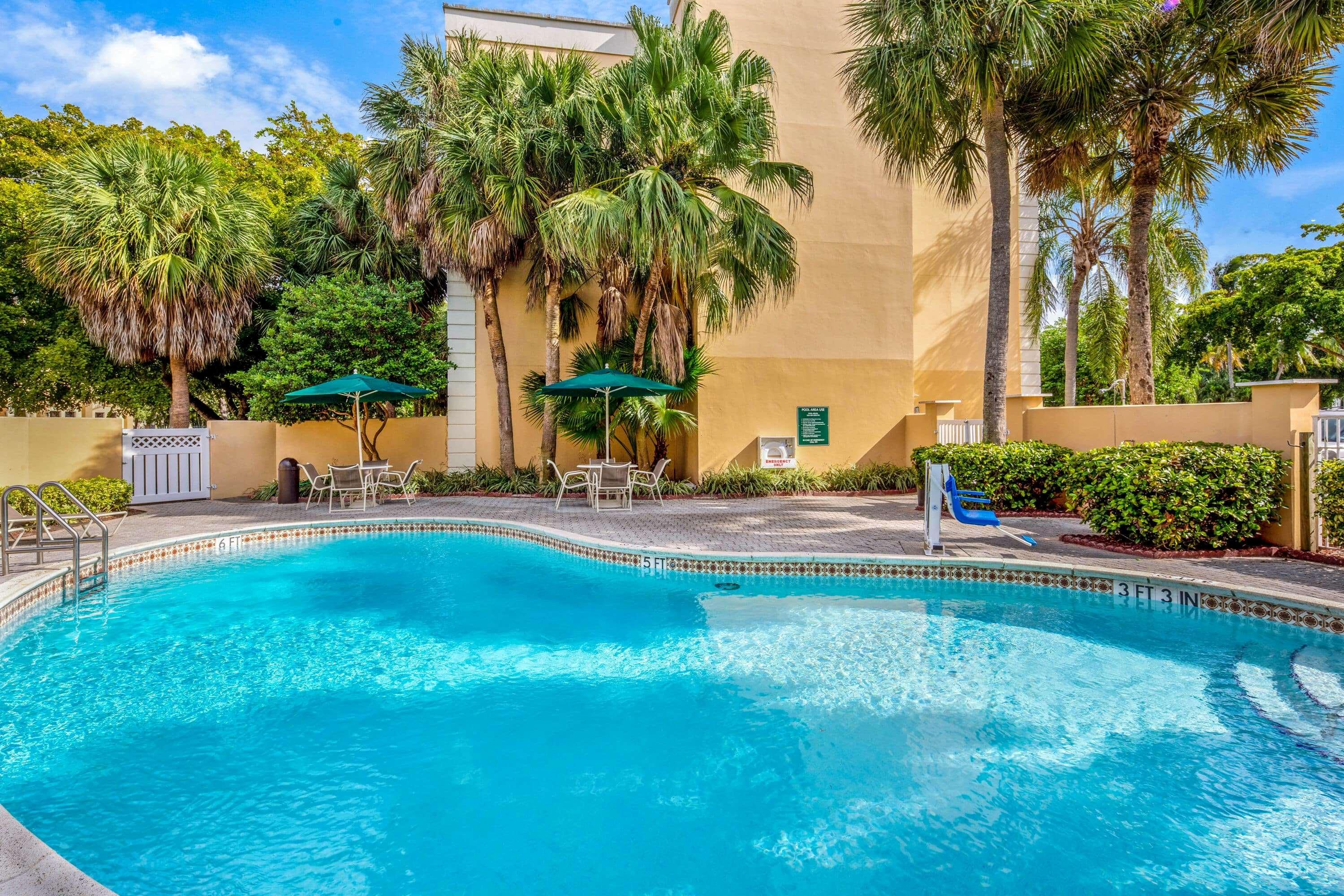 La Quinta Inn & Suites by Wyndham Miami Lakes — photo 5