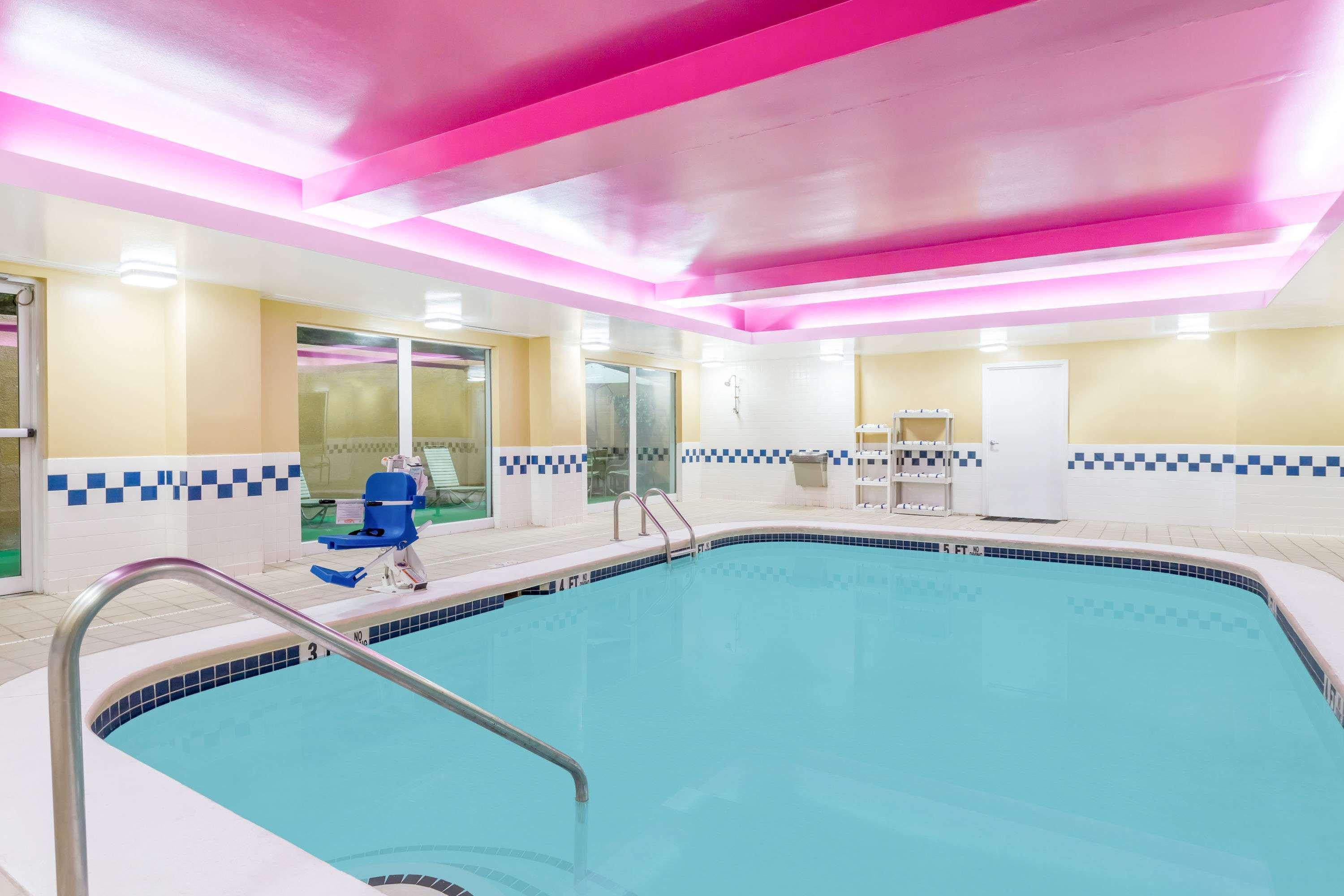 Baymont Inn & Suites Lithia Springs Atlanta — photo 4