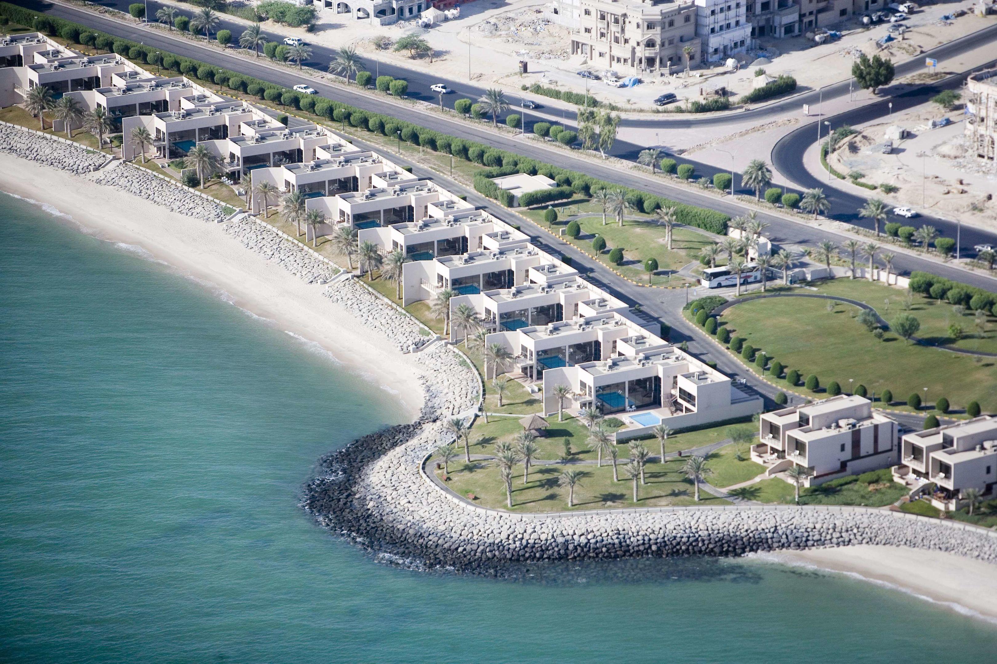Hilton Kuwait Resort — photo 3