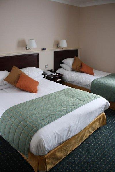 The Strathdon Hotel — photo 3