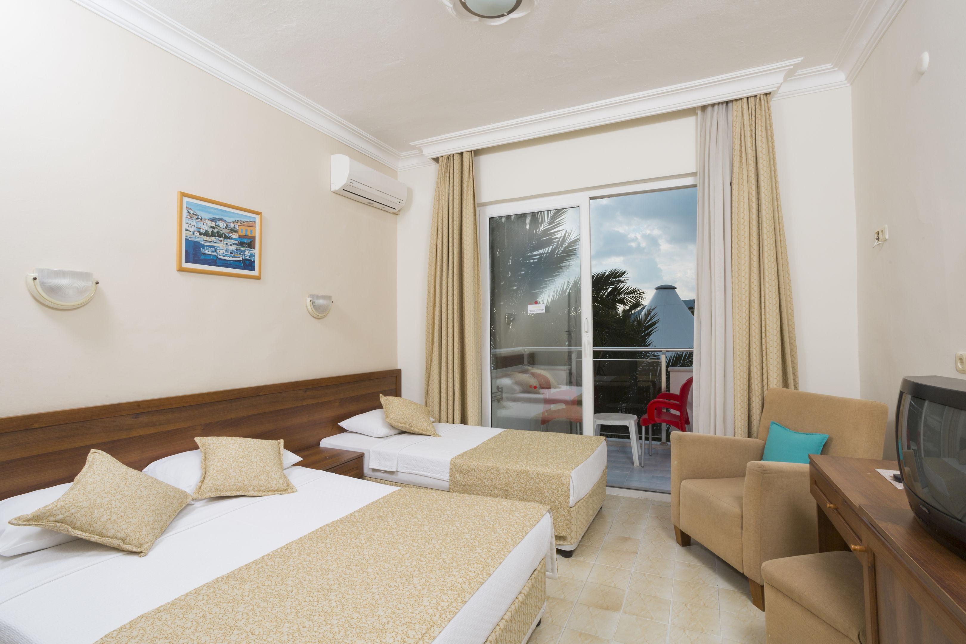 Palmiye Beach Hotel — photo 4