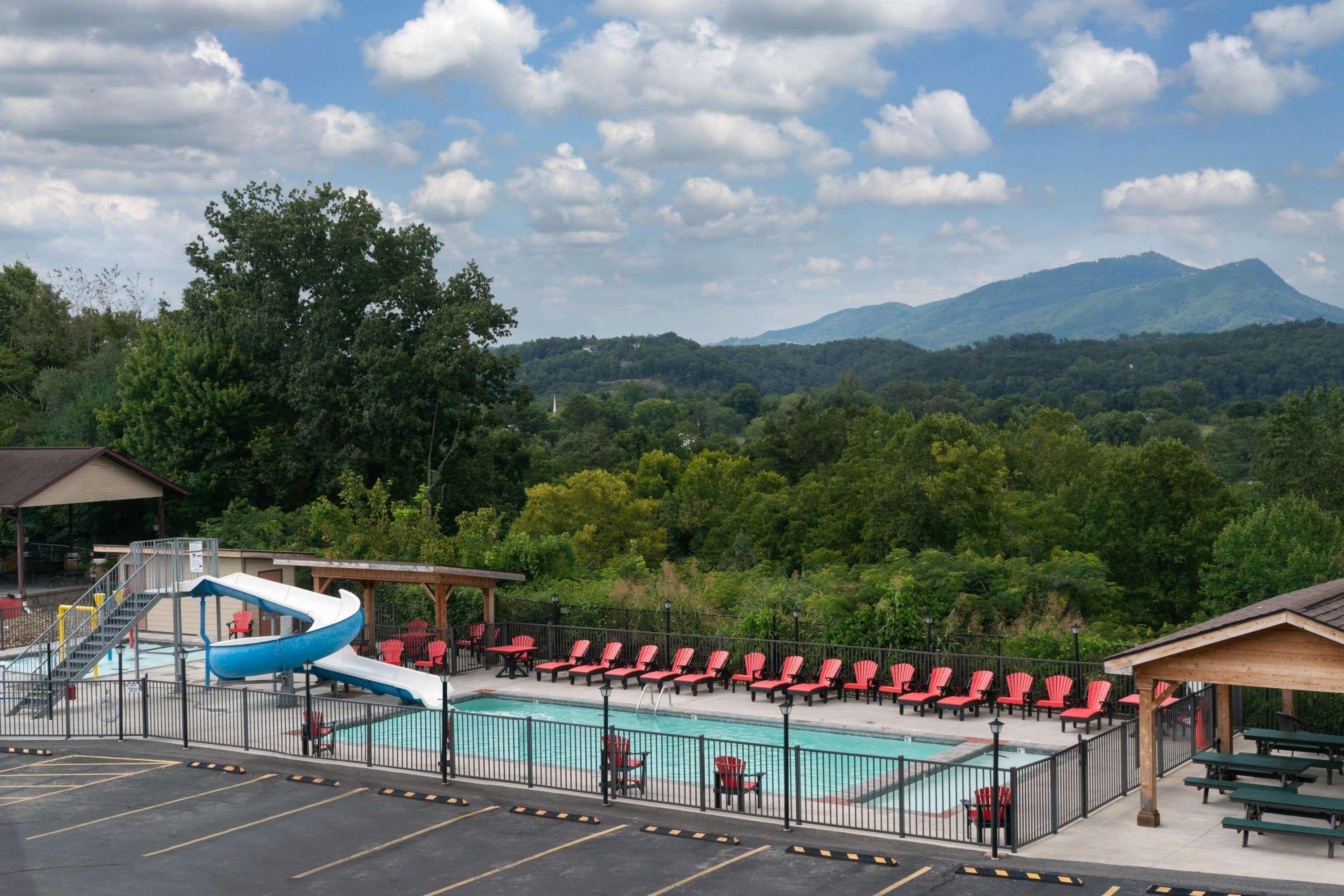 Howard Johnson by Wyndham Pigeon Forge — photo 5
