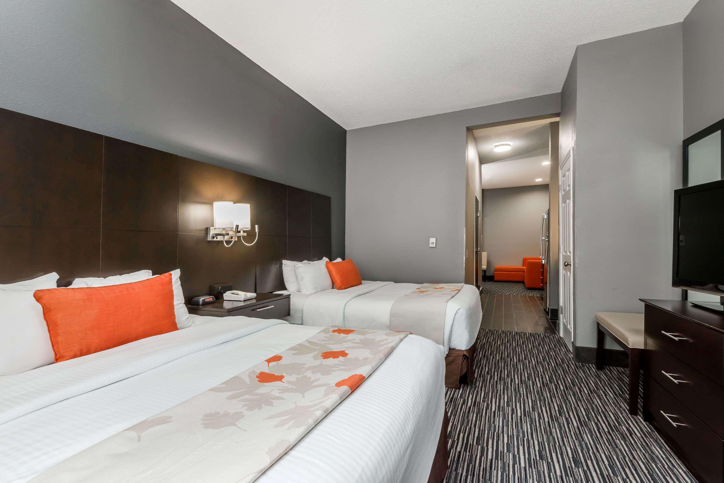 Hawthorn Suites by Wyndham Columbus West — photo 4
