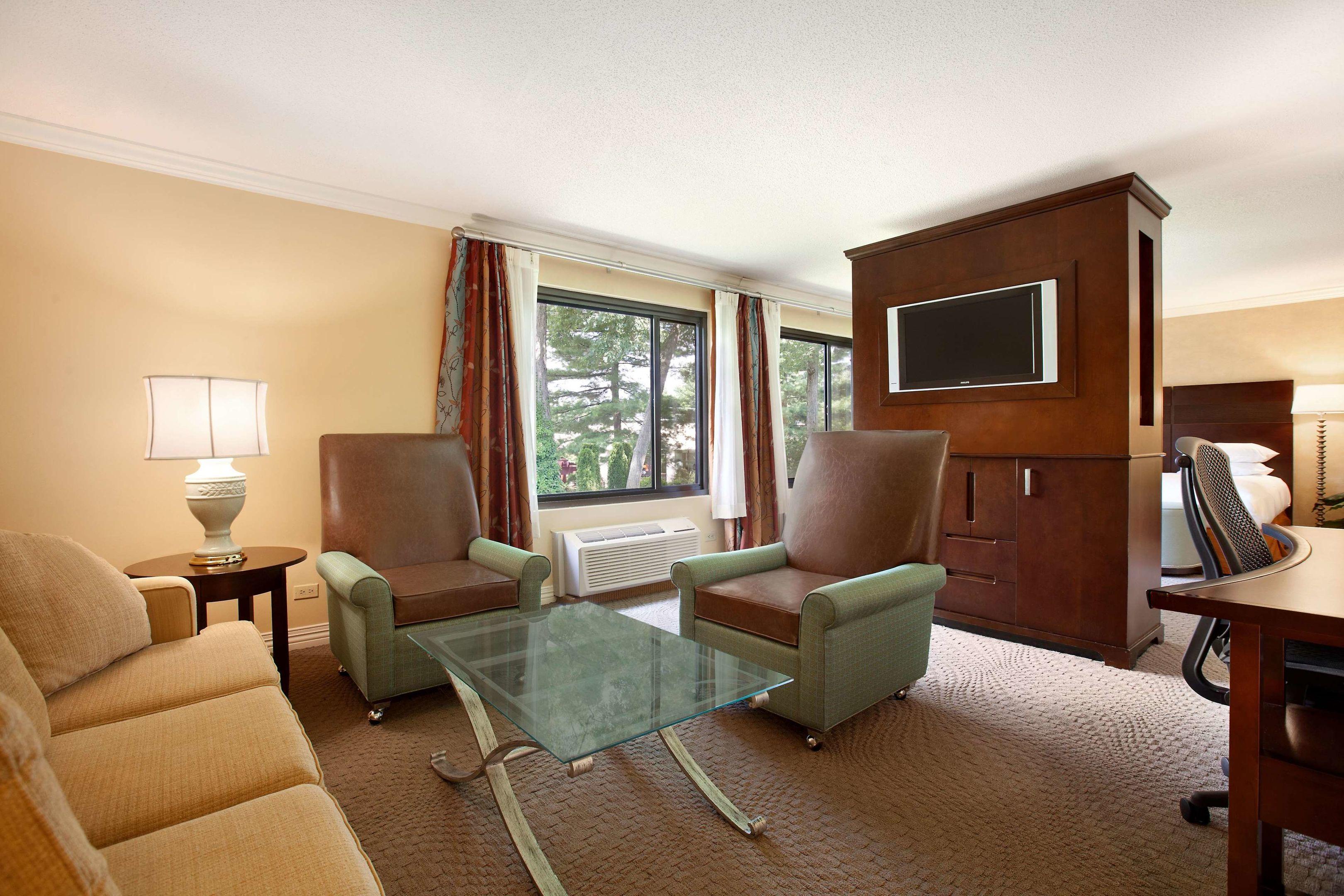 DoubleTree Boston - Bedford Glen — photo 3