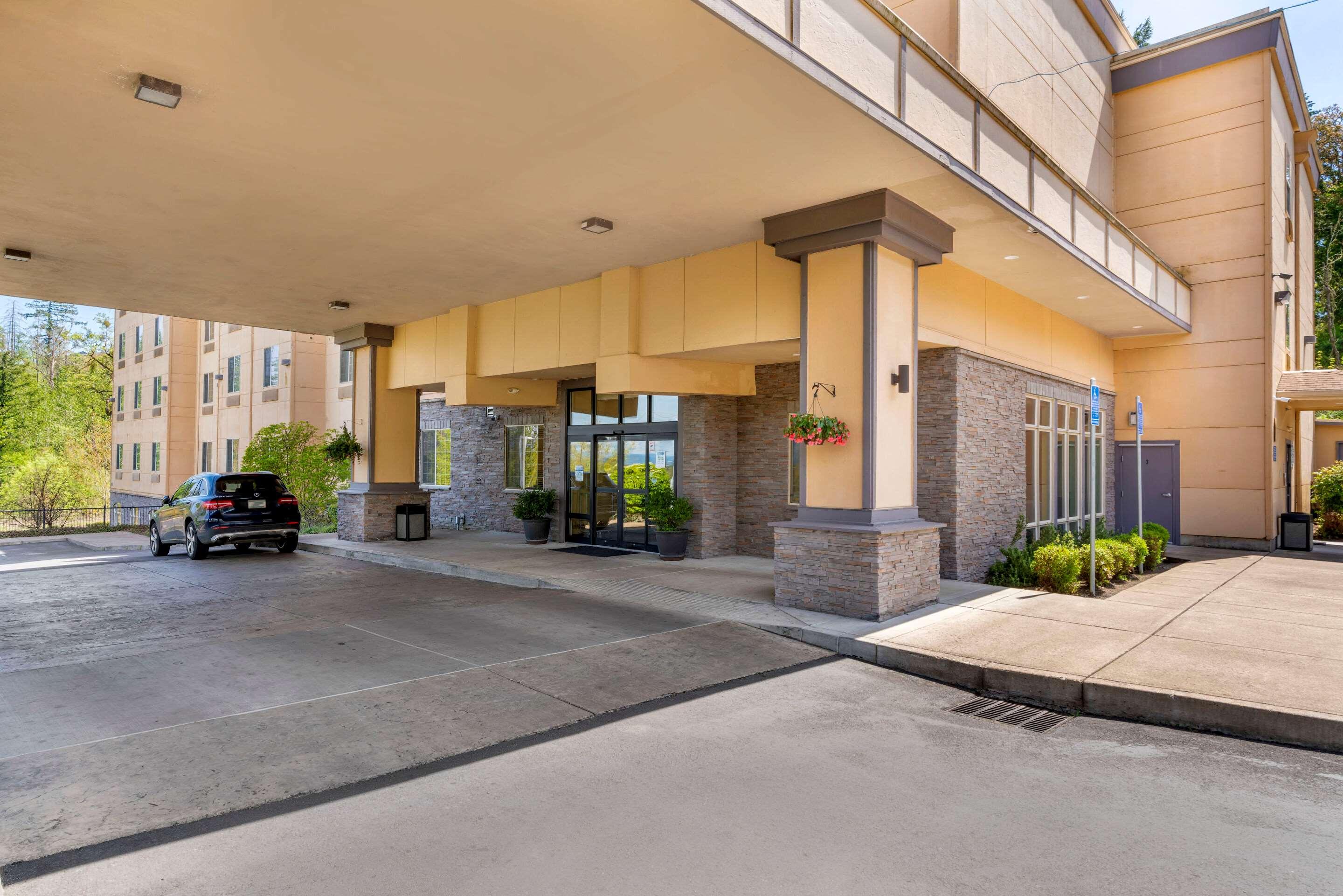 Comfort Suites Eugene — photo 3