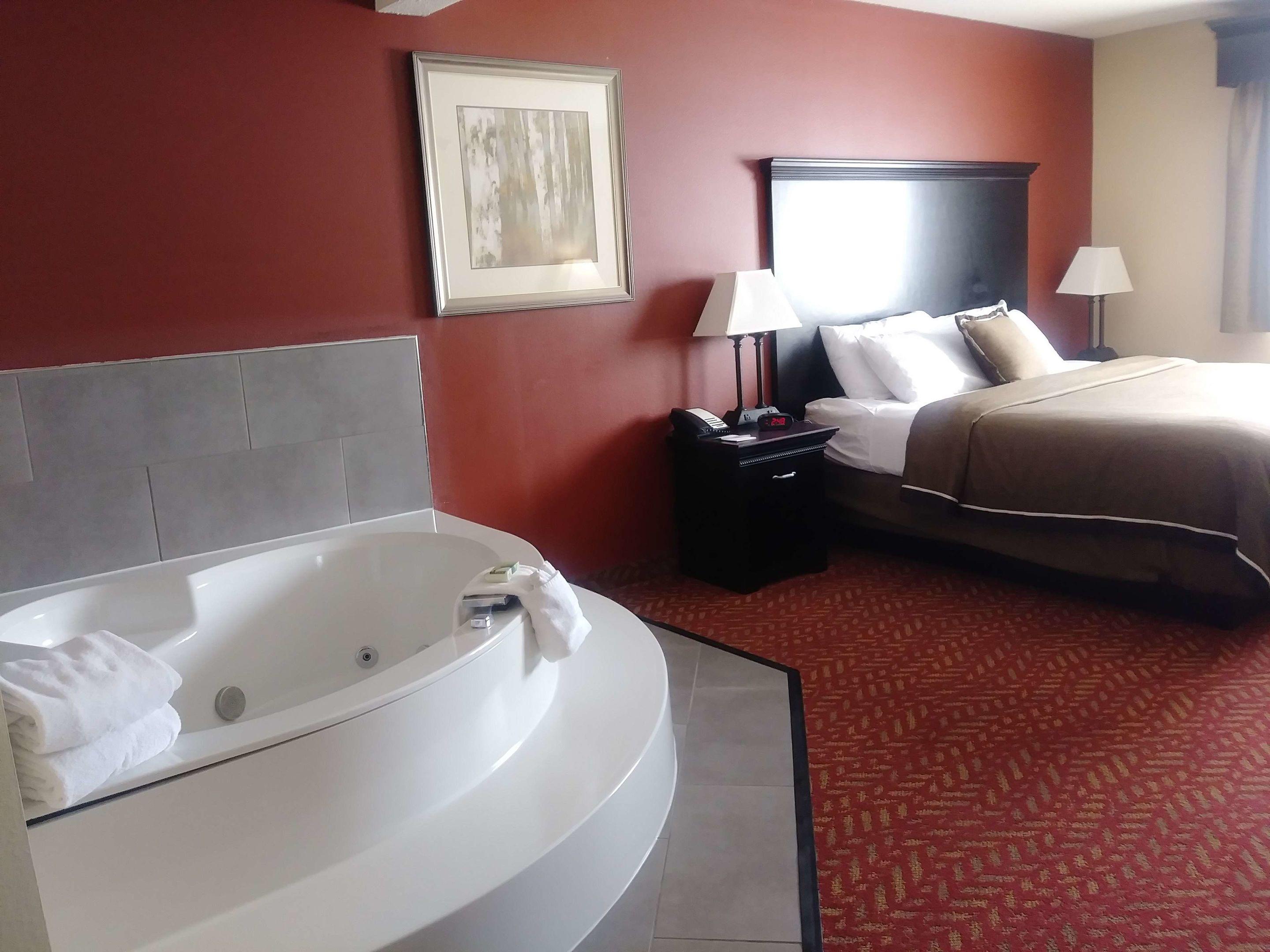 GrandStay Hotel & Suites Cambridge — photo 5