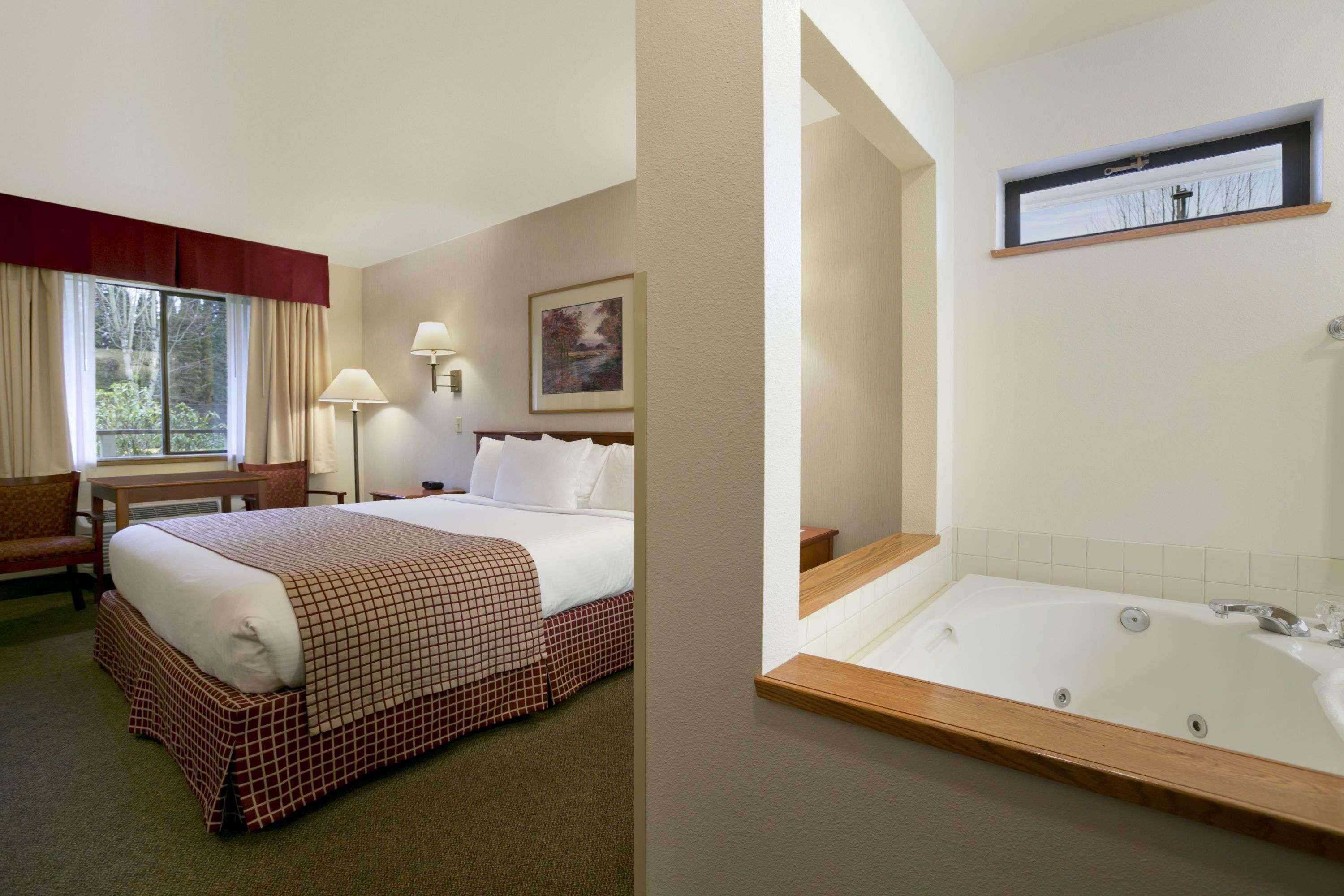 Baymont Inn & Suites Seattle/Kirkland WA — photo 4