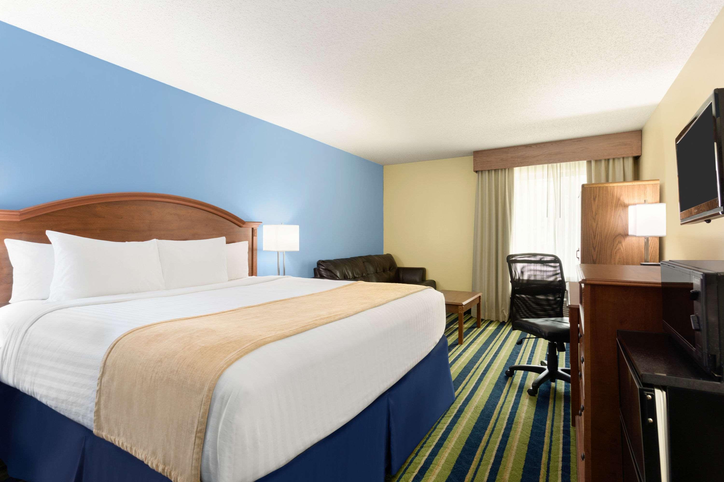 Days Inn Fargo — photo 4