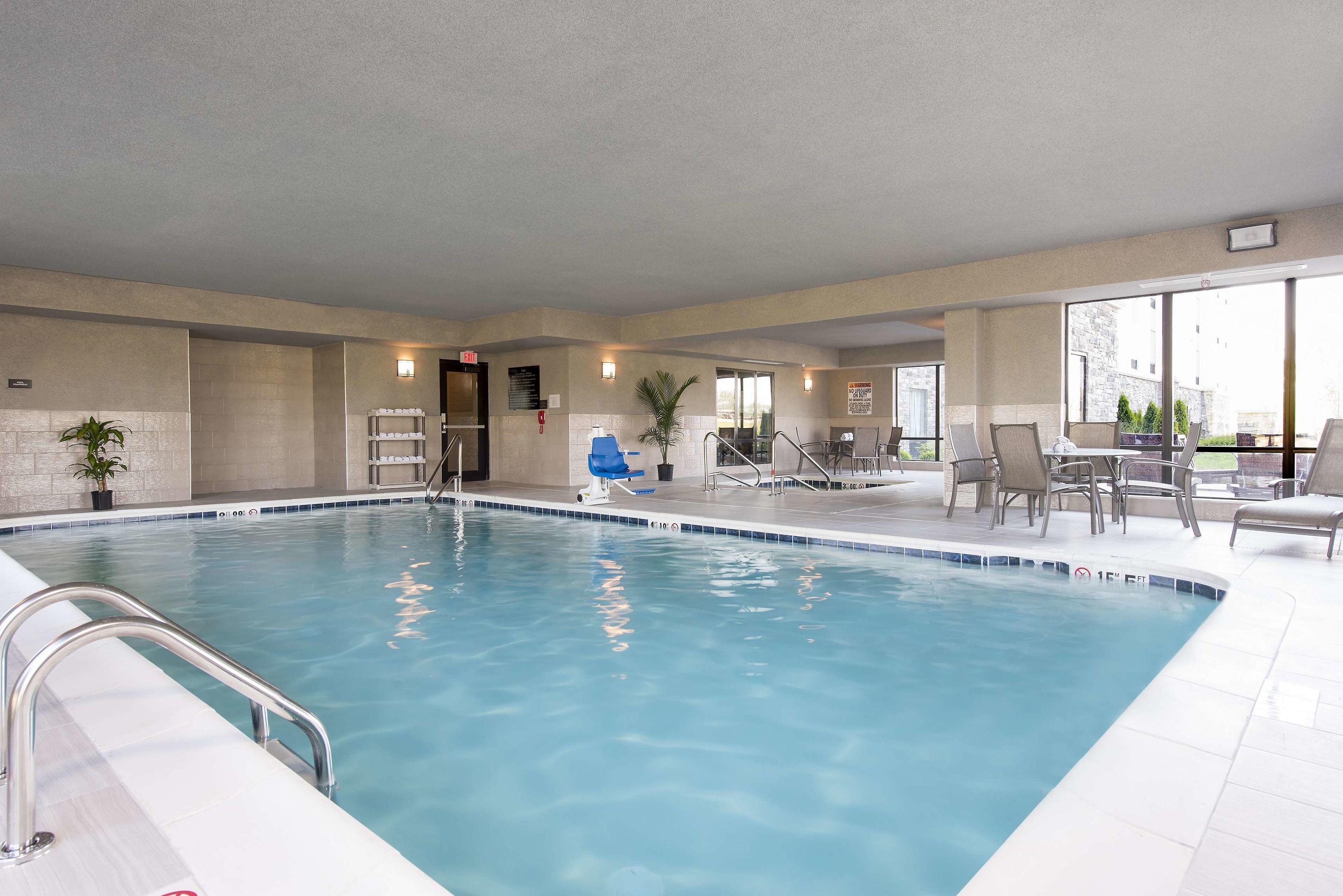 Hampton Inn & Suites Michigan City — photo 5