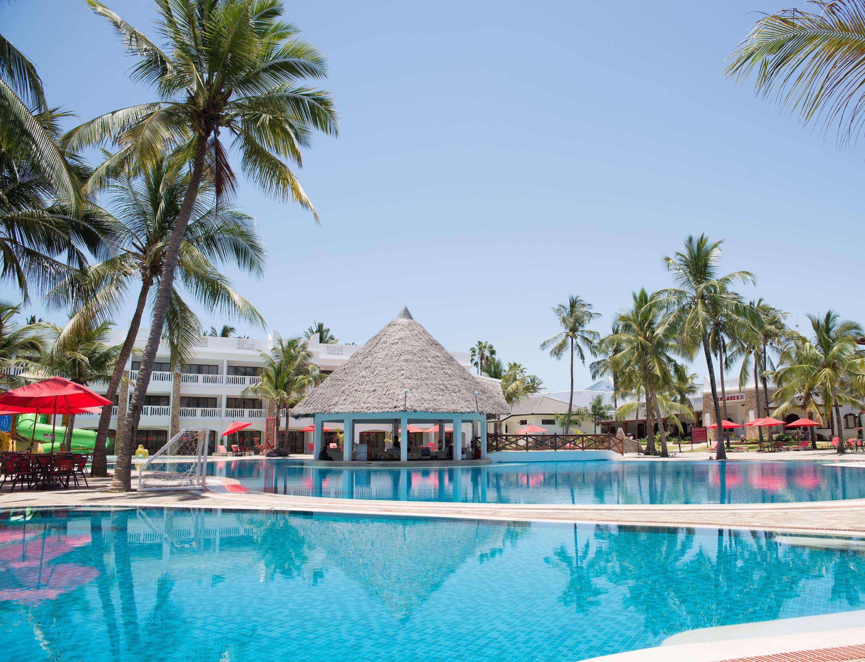 PrideInn Paradise Beach Resort & Spa — photo 3