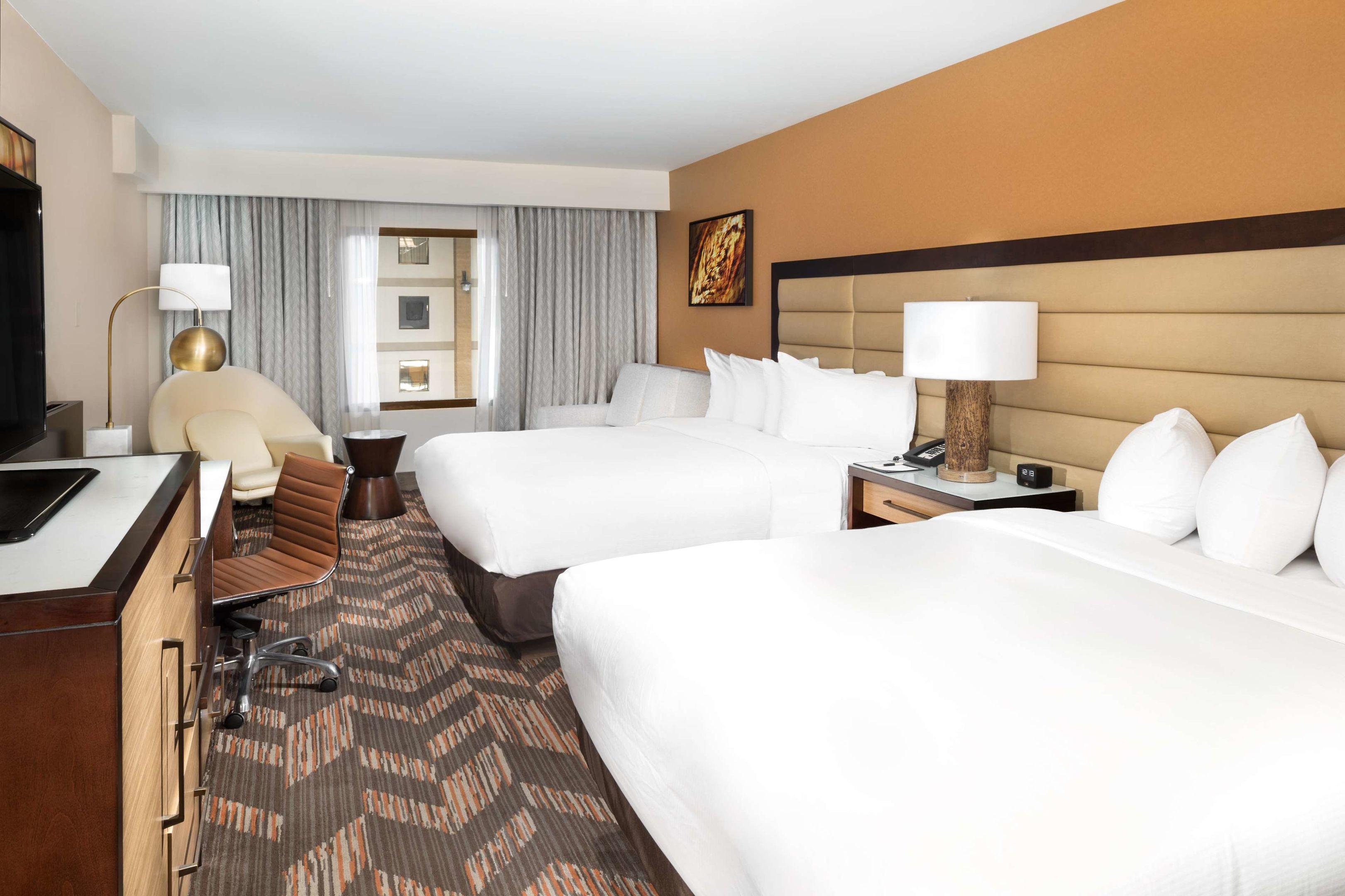 DoubleTree by Hilton Hotel Lawrence — photo 4