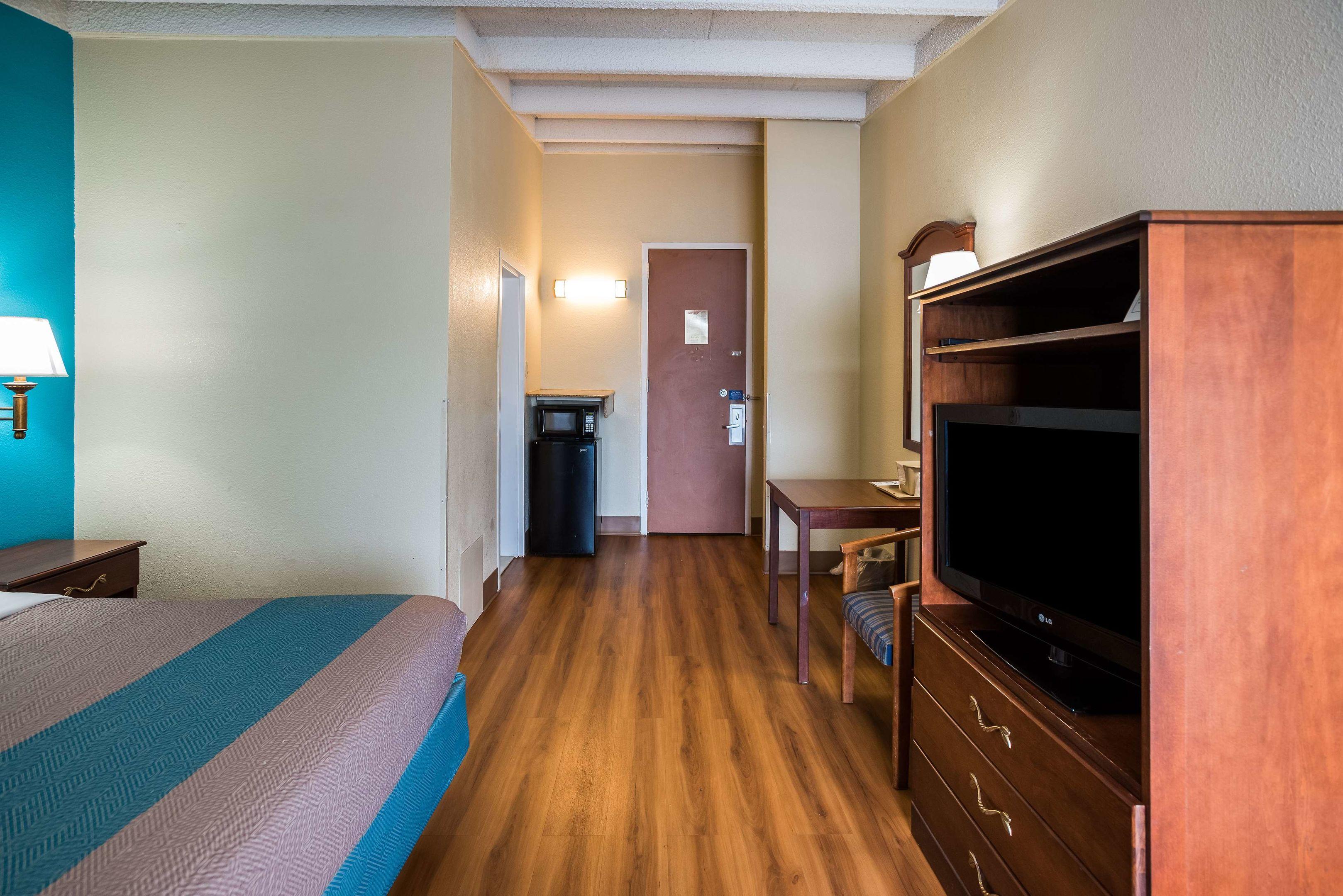 Motel 6 Philadelphia Northeast PA — photo 4