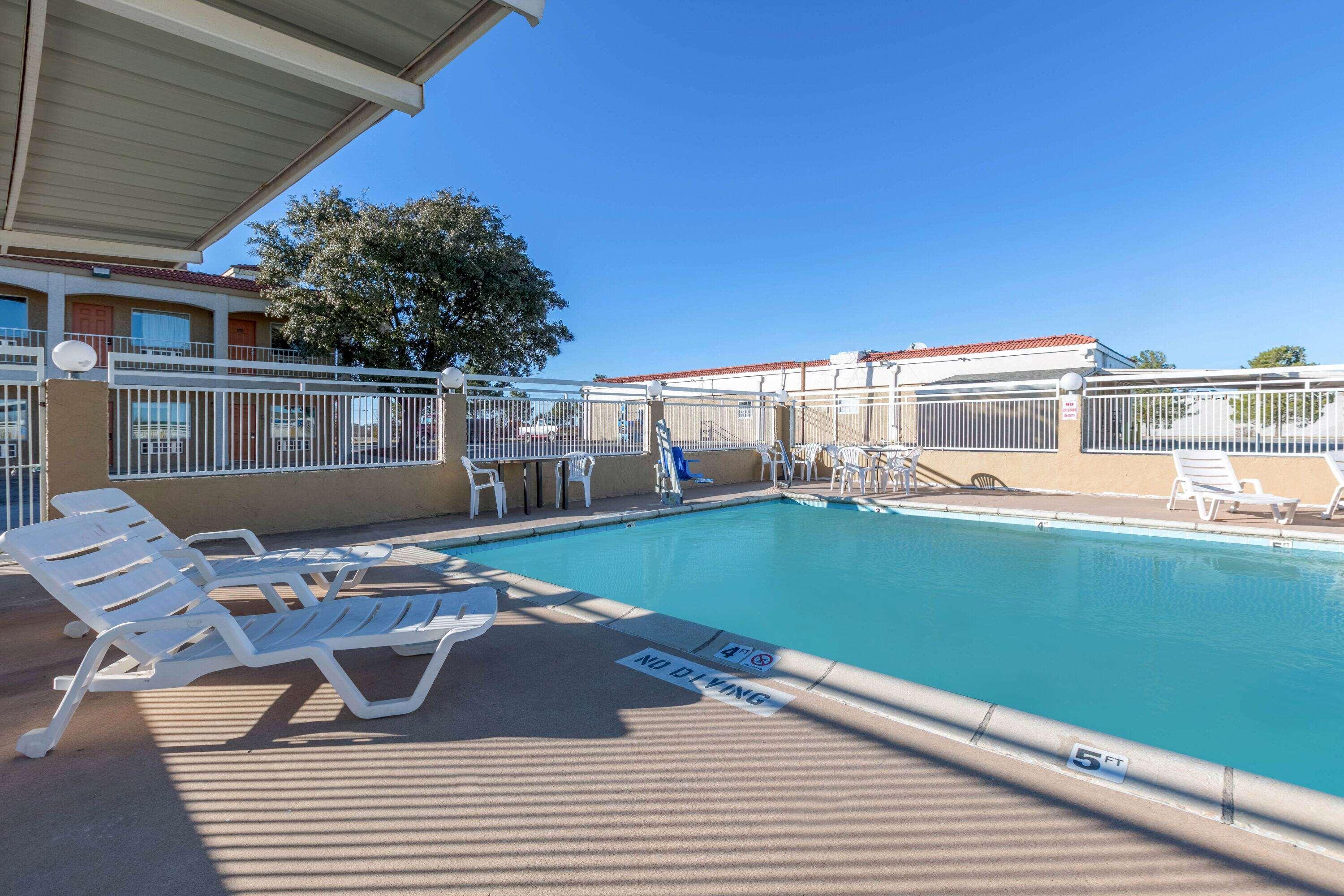 Super 8 by Wyndham Abilene North — photo 4