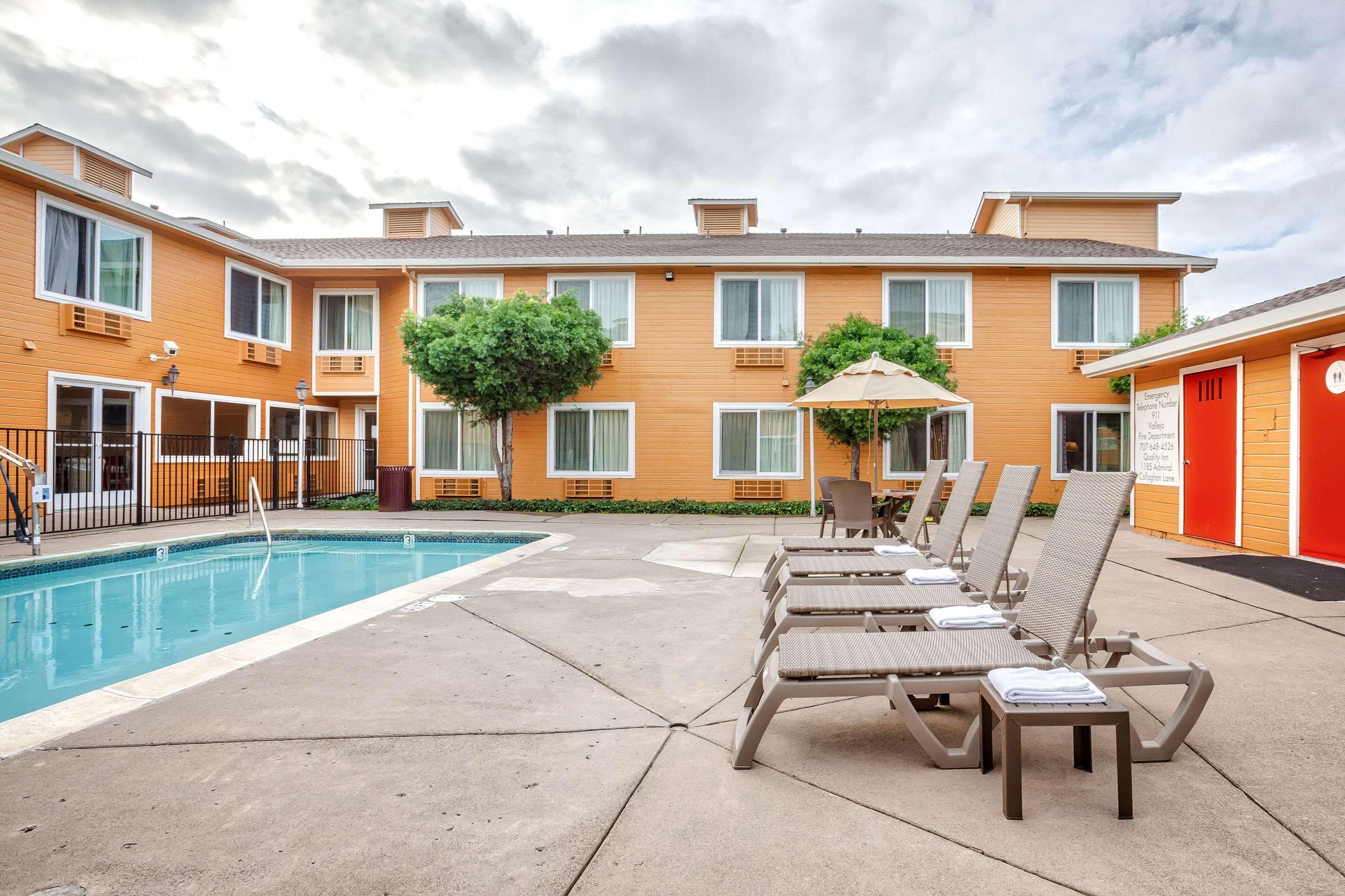 Quality Inn near Six Flags Discovery Kingdom-Napa Valley — photo 4