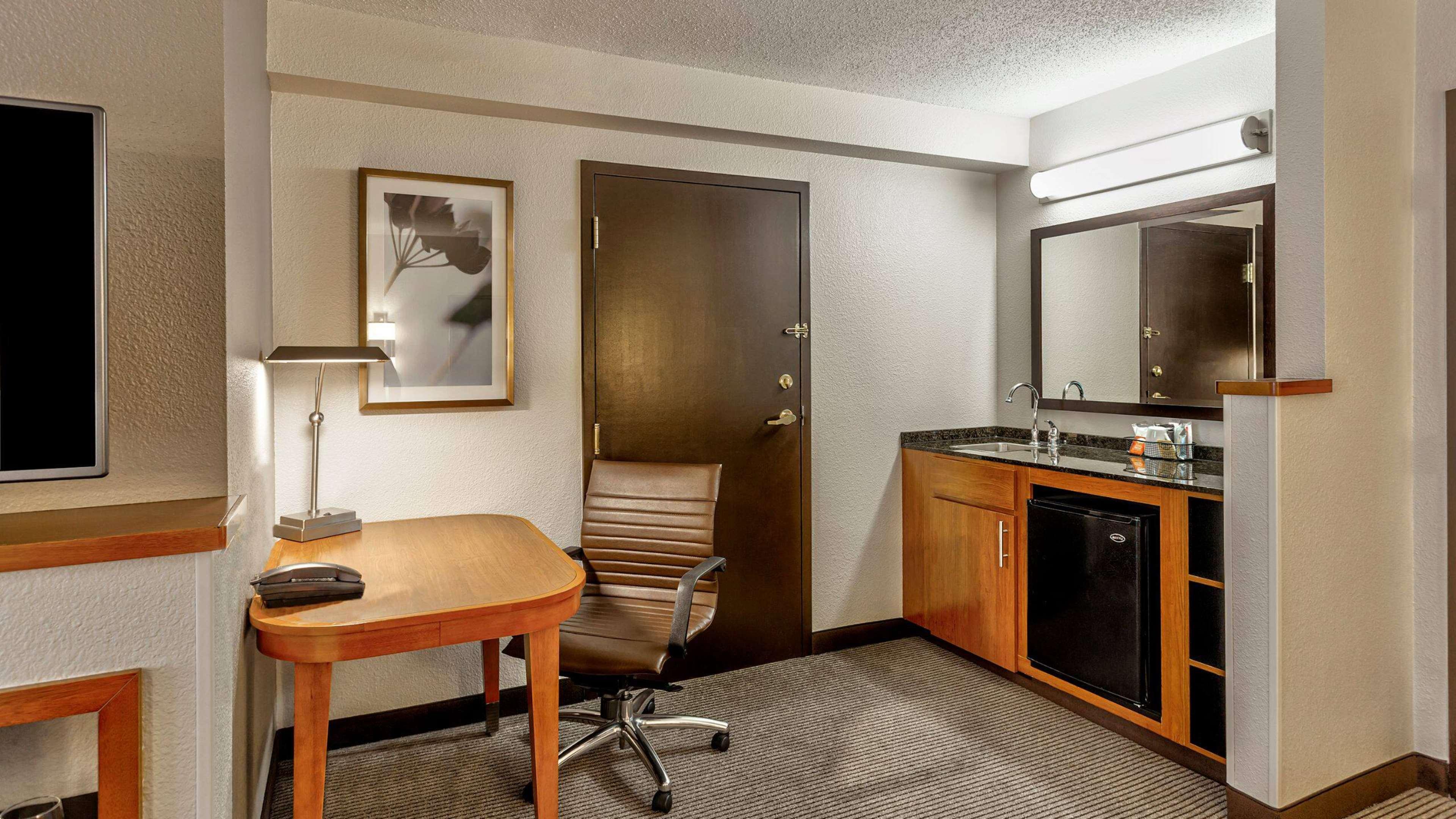 Sonesta Select Kansas City Airport Prairie View — photo 5