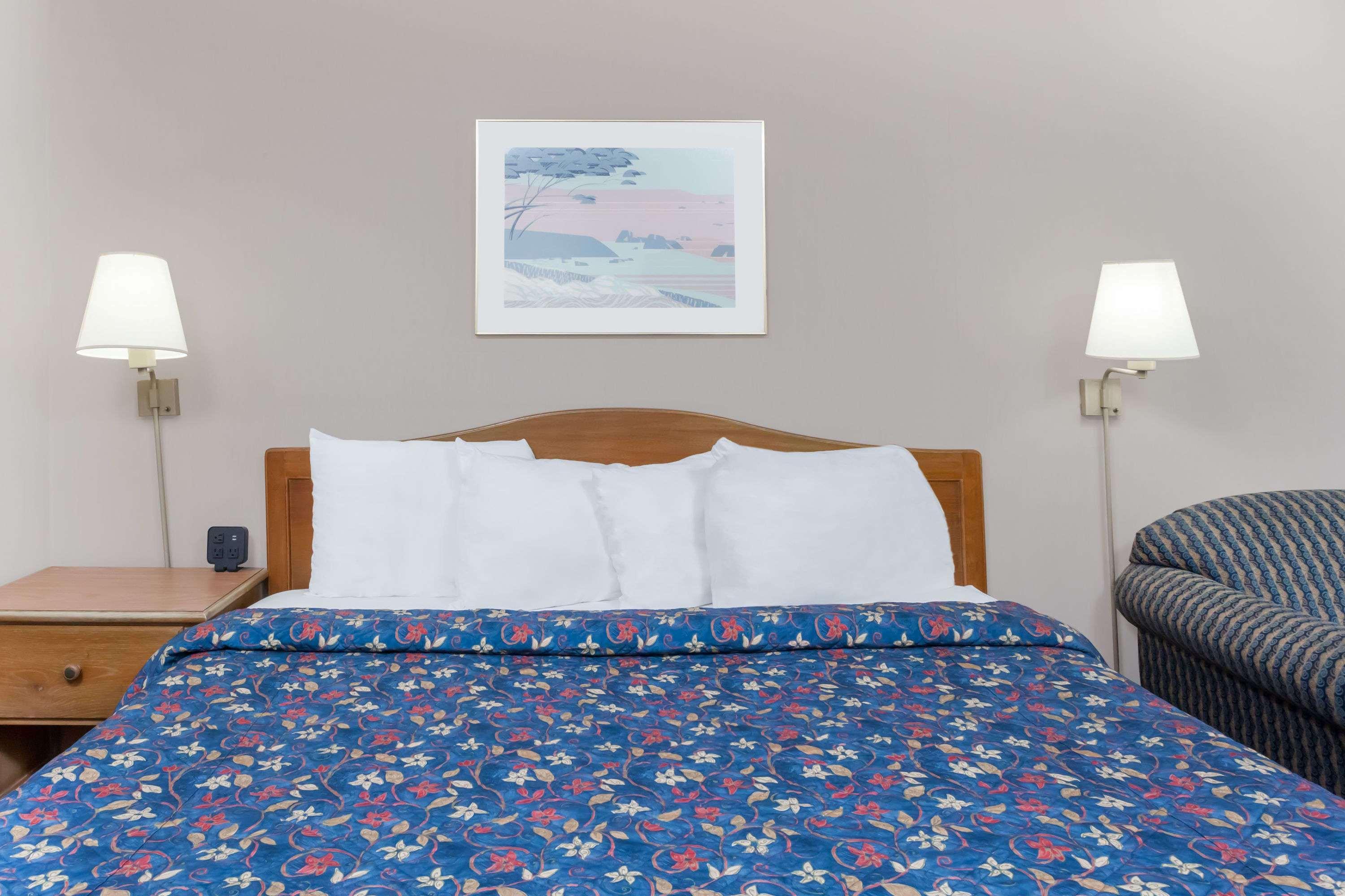 Days Inn Seguin — photo 4